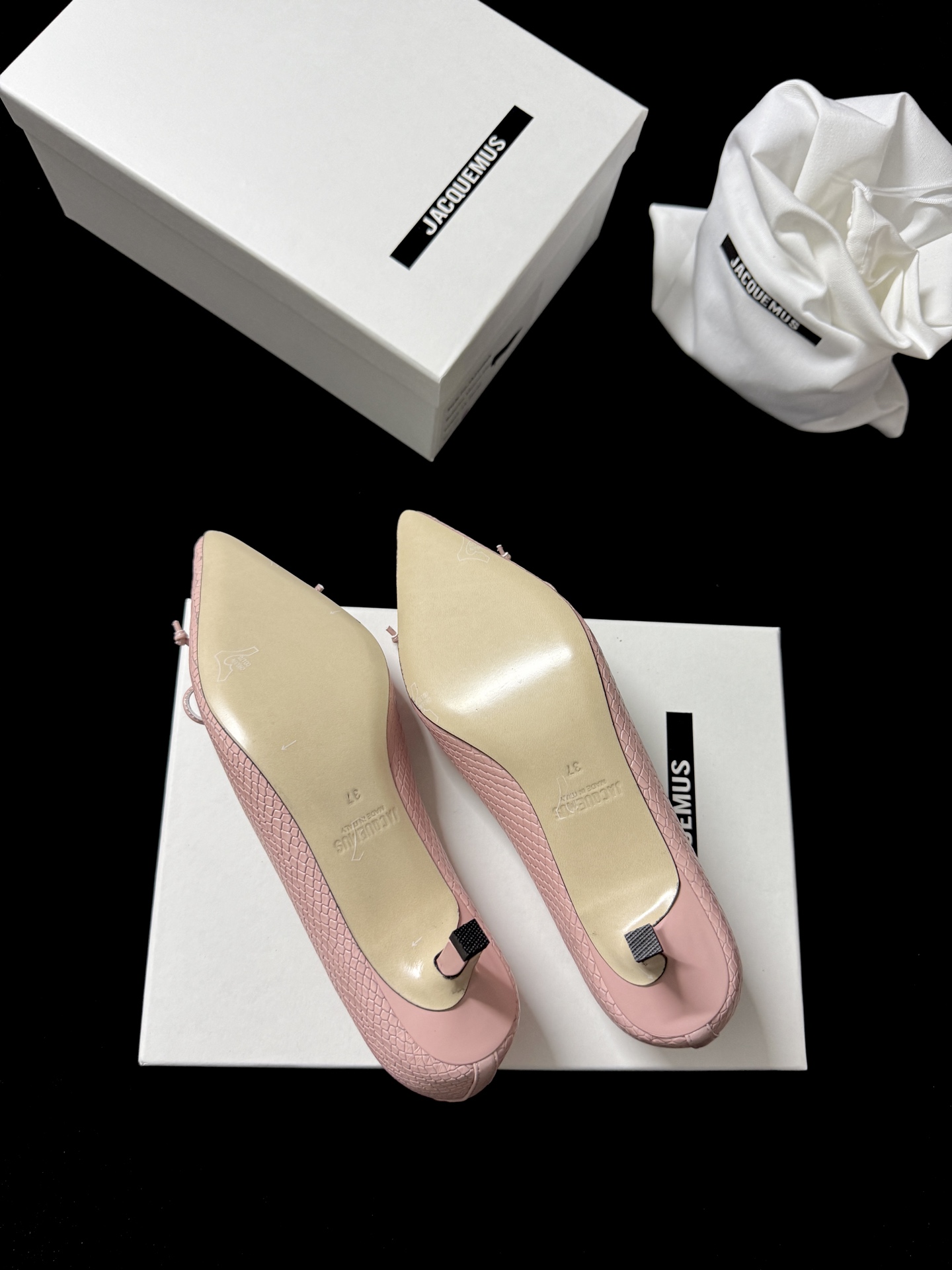 Jacquemus French pointed toe shoes