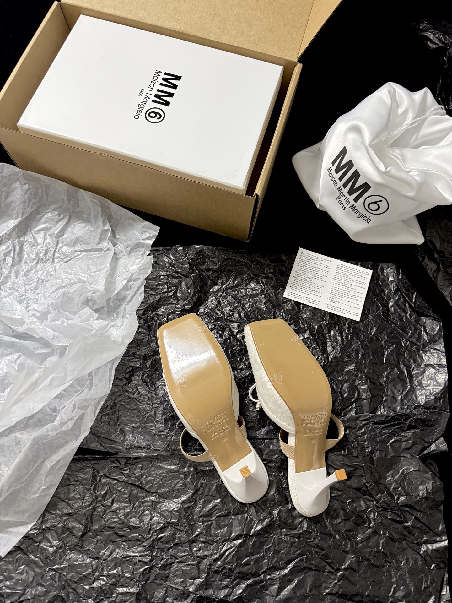 Maison Margiela Square-toe bow slip-on sandals