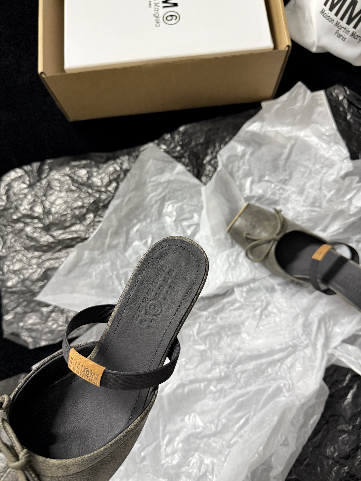 Maison Margiela Square-toe bow slip-on sandals