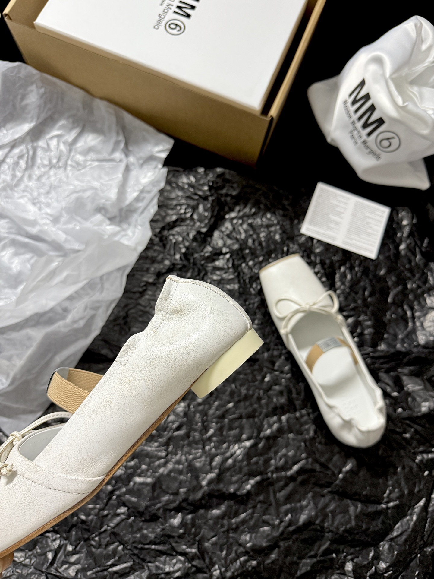 Maison Margiela Square-toe bow flats