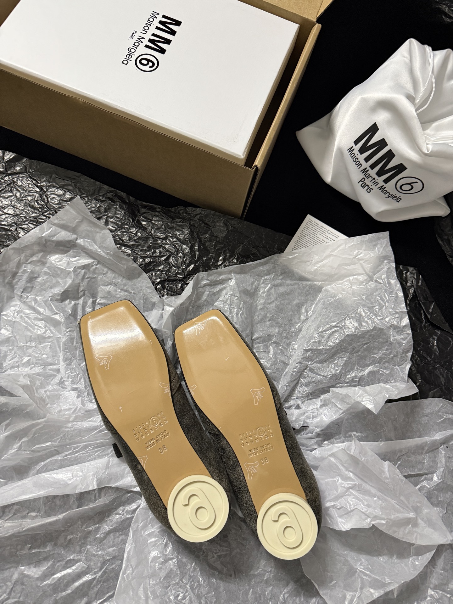 Maison Margiela Square-toe bow flats