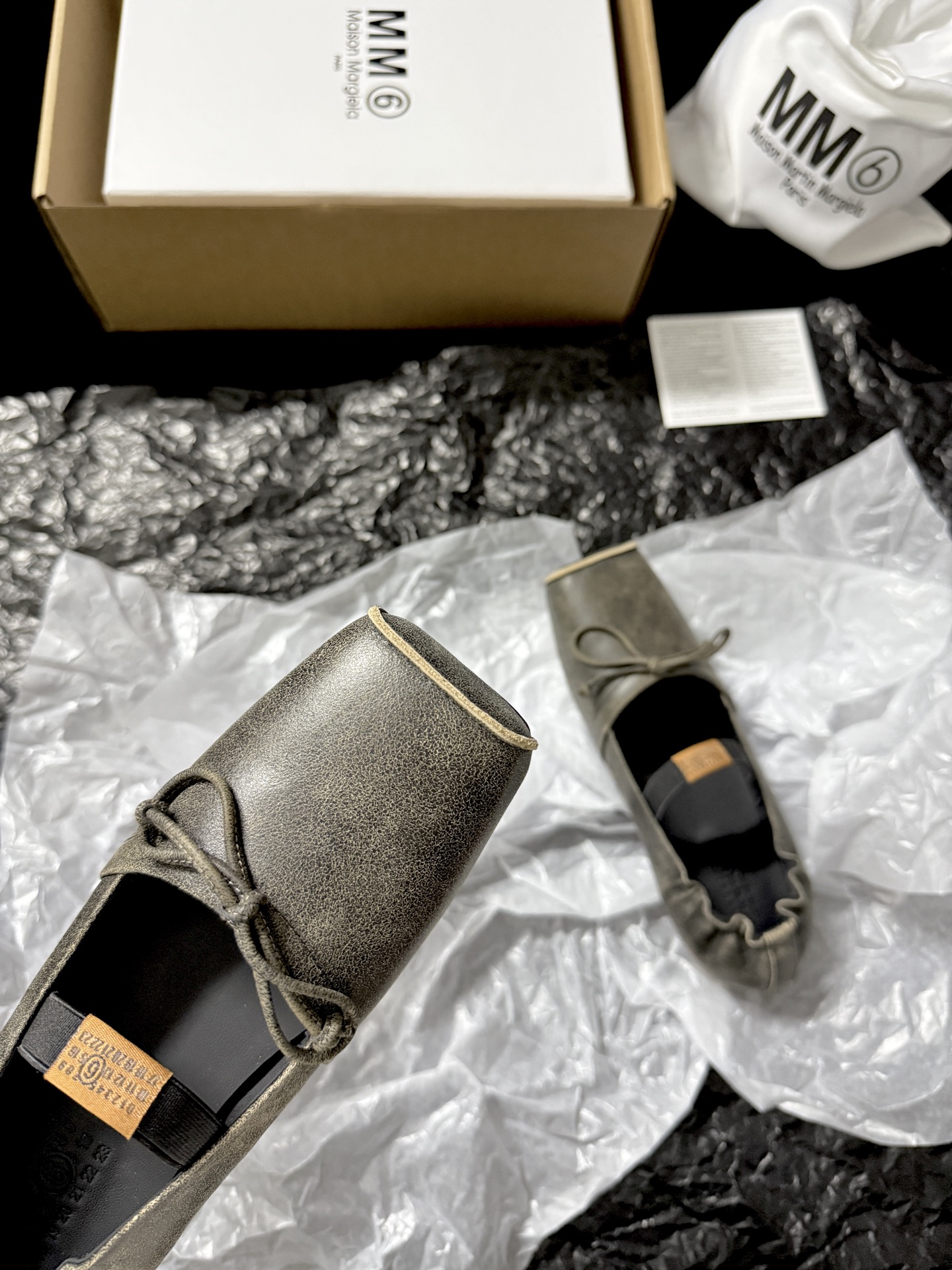 Maison Margiela Square-toe bow flats