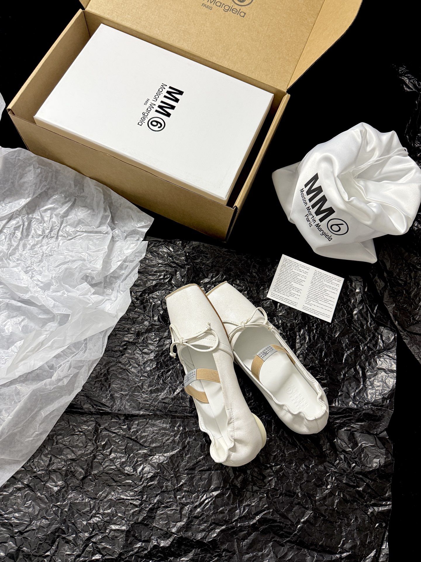 Maison Margiela Square-toe bow flats