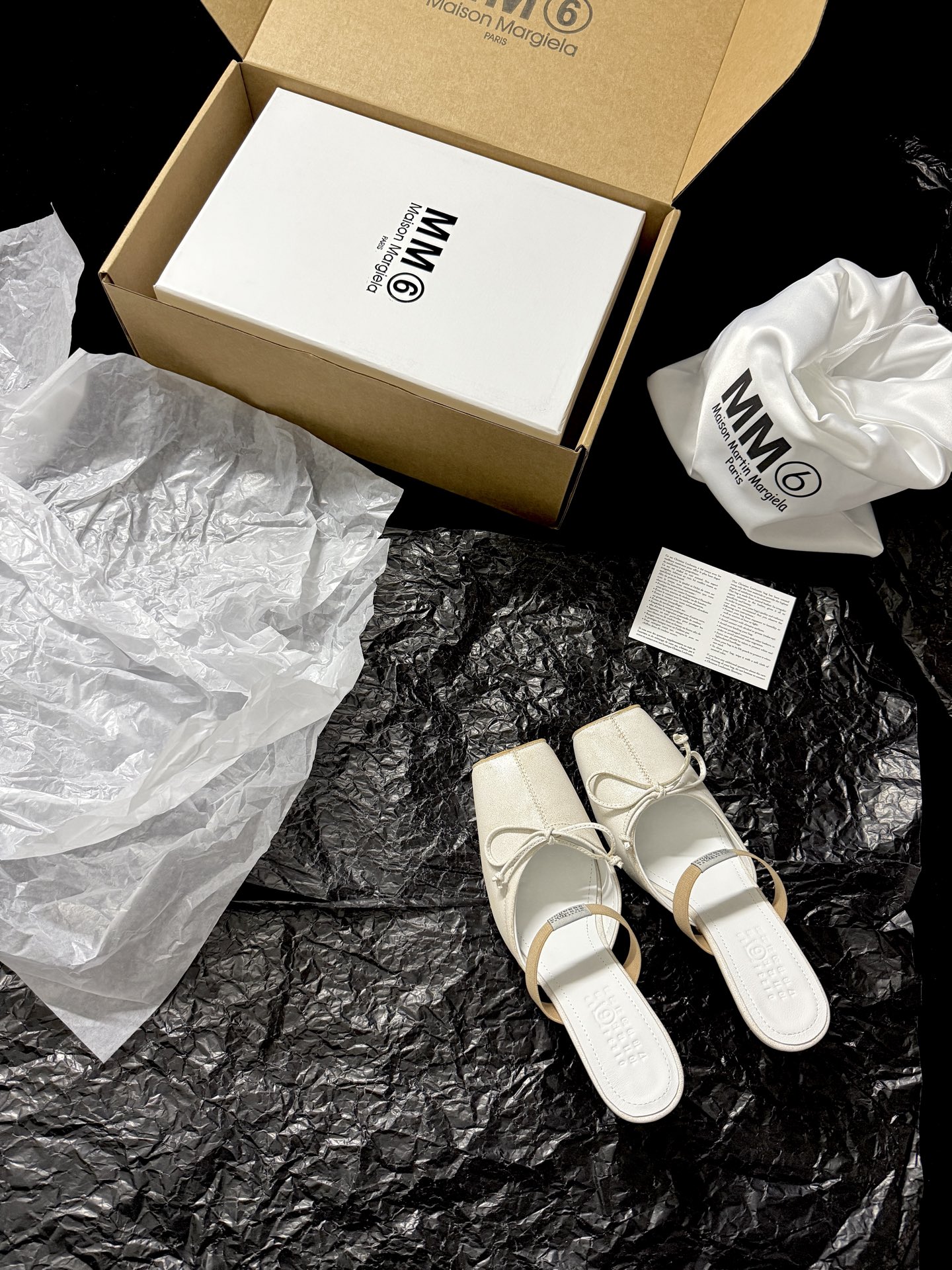 Maison Margiela Square-toe bow slip-on sandals