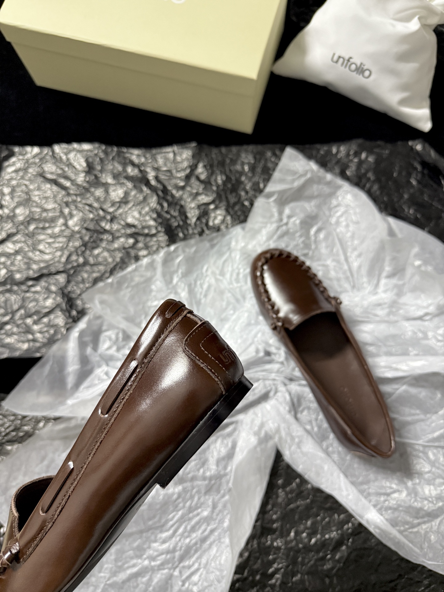 UNFOLIO Braided edge loafers