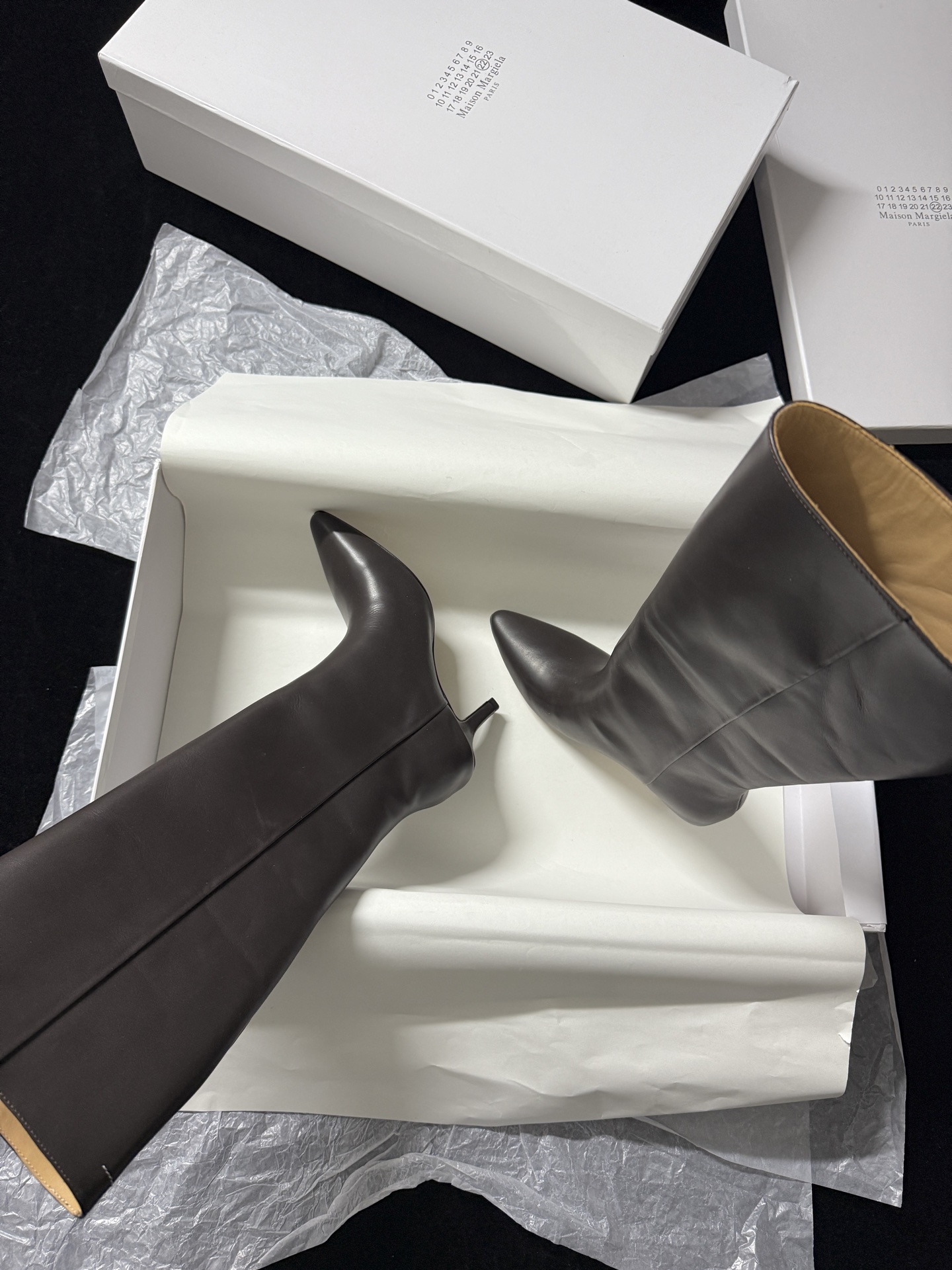 Maison Margiela Pointed toe knee-high boots