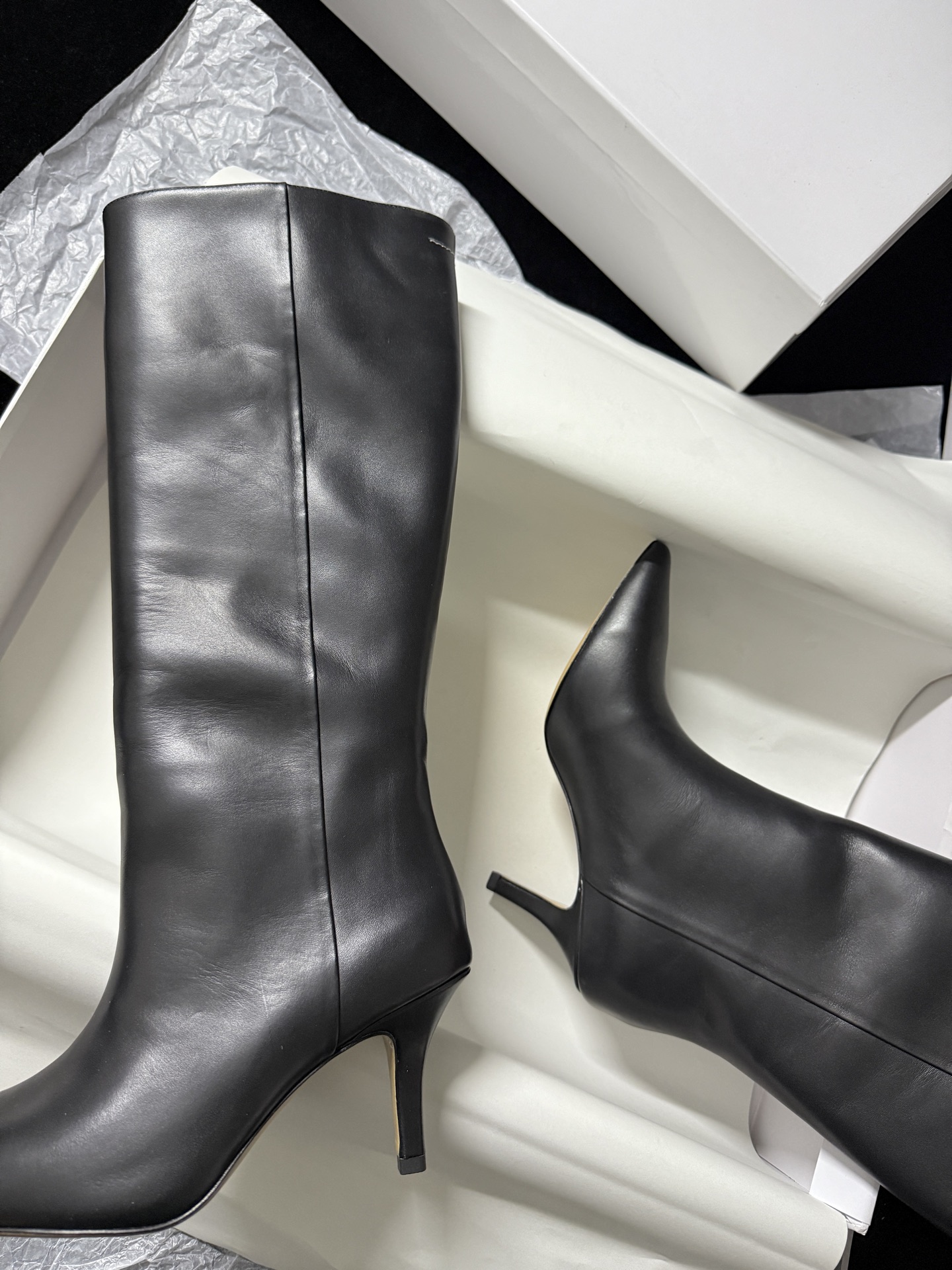 Maison Margiela Pointed toe knee-high boots