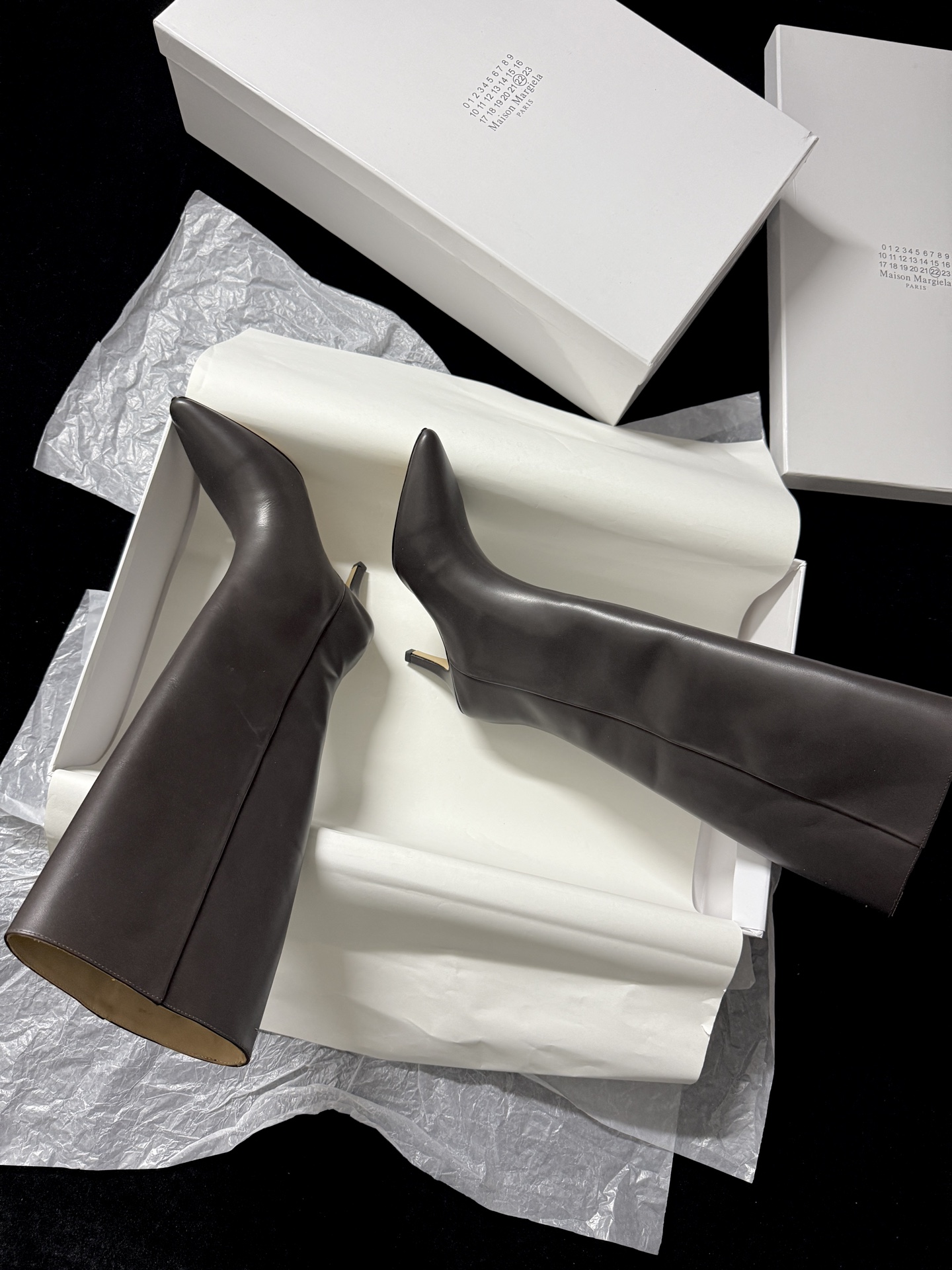 Maison Margiela Pointed toe knee-high boots