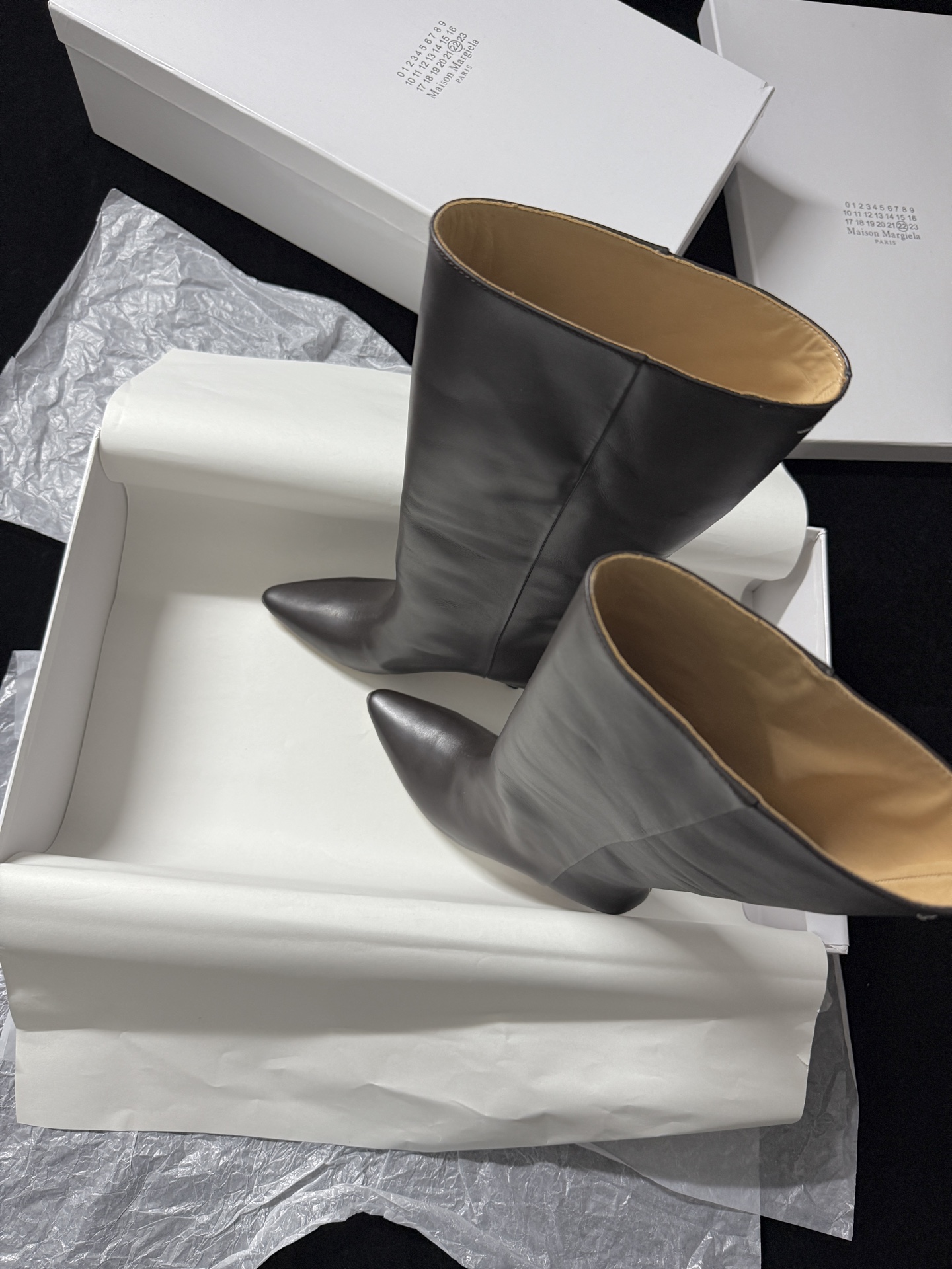 Maison Margiela Pointed toe knee-high boots