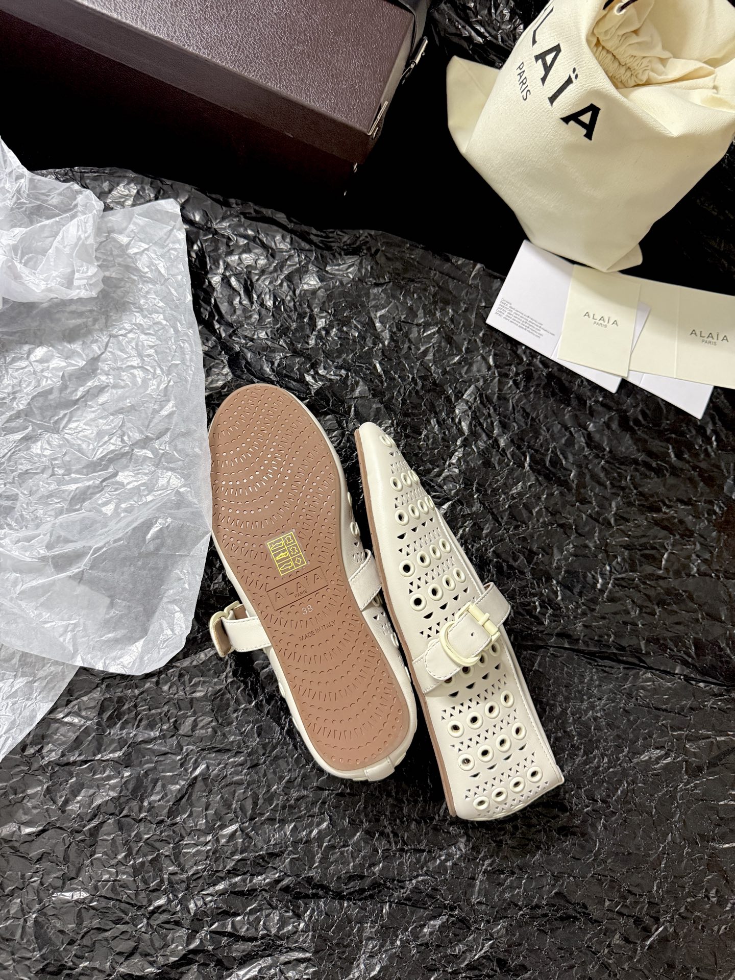 Alaïa Cut-out Mary Jane shoes