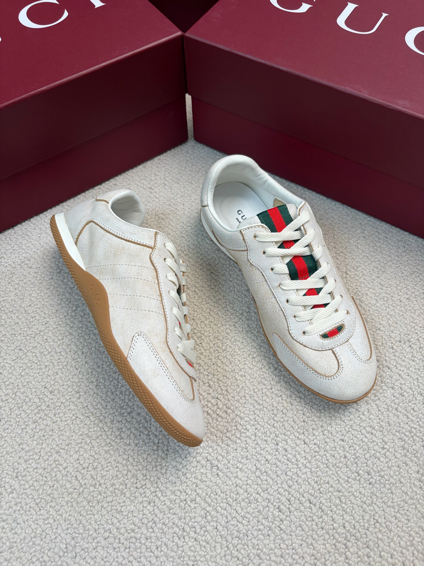 Gucci runway collection couple-style German training shoes