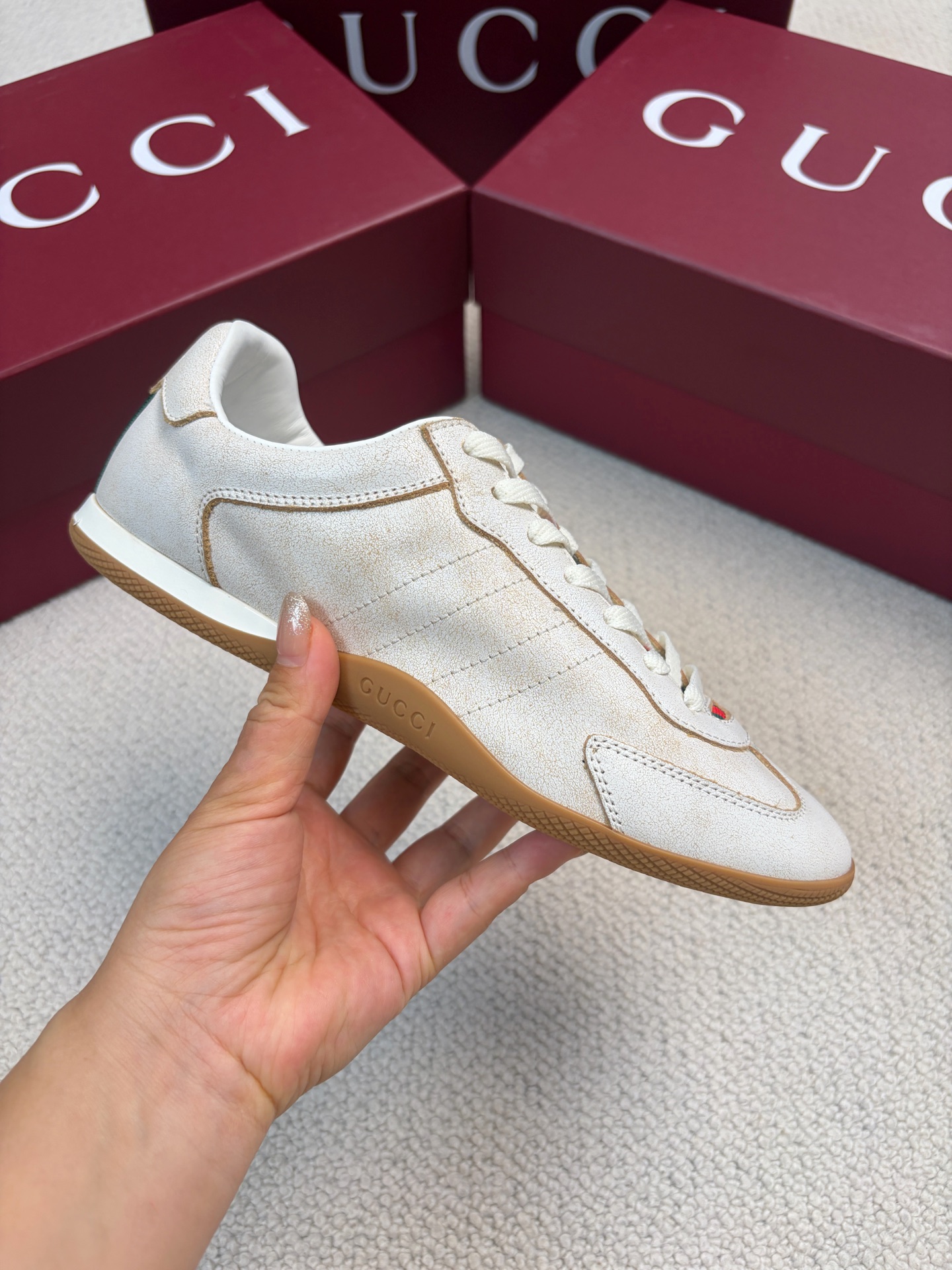 Gucci runway collection couple-style German training shoes