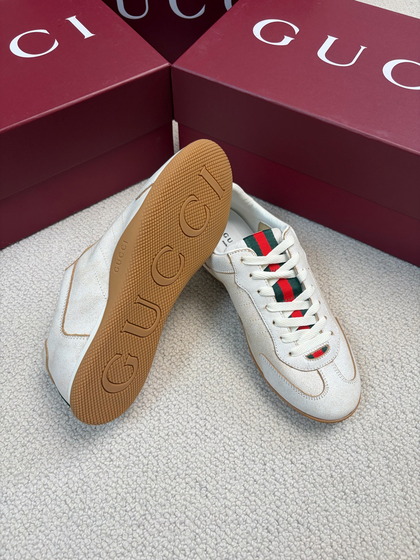 Gucci runway collection couple-style German training shoes