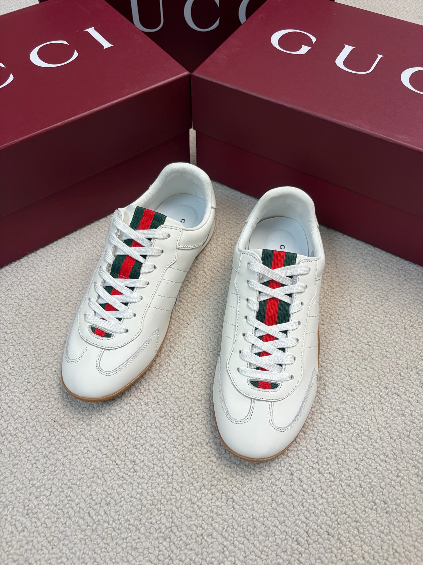 Gucci runway collection couple-style German training shoes