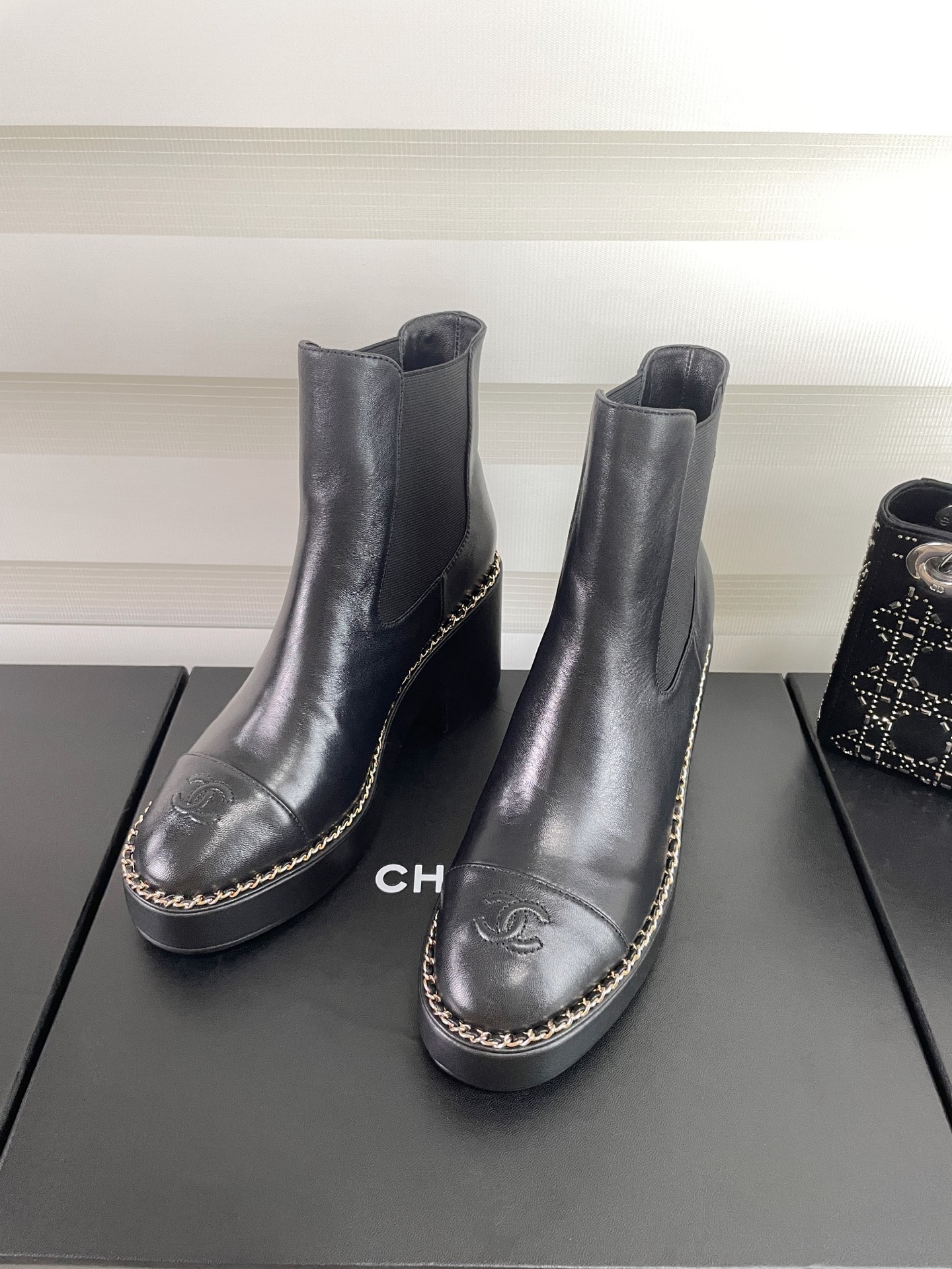Chanel chain chunky heel Chelsea short boots