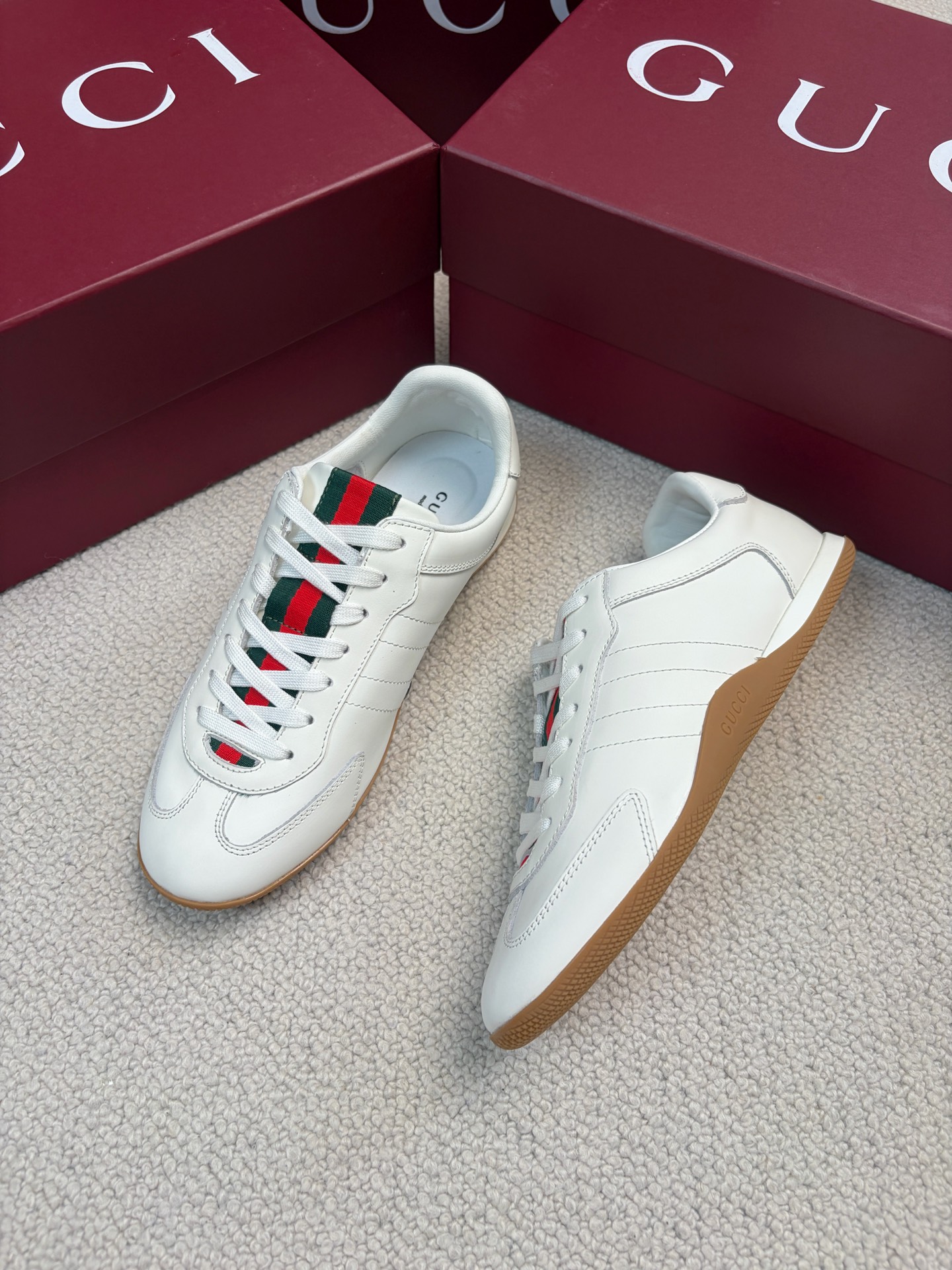 Gucci runway collection couple-style German training shoes