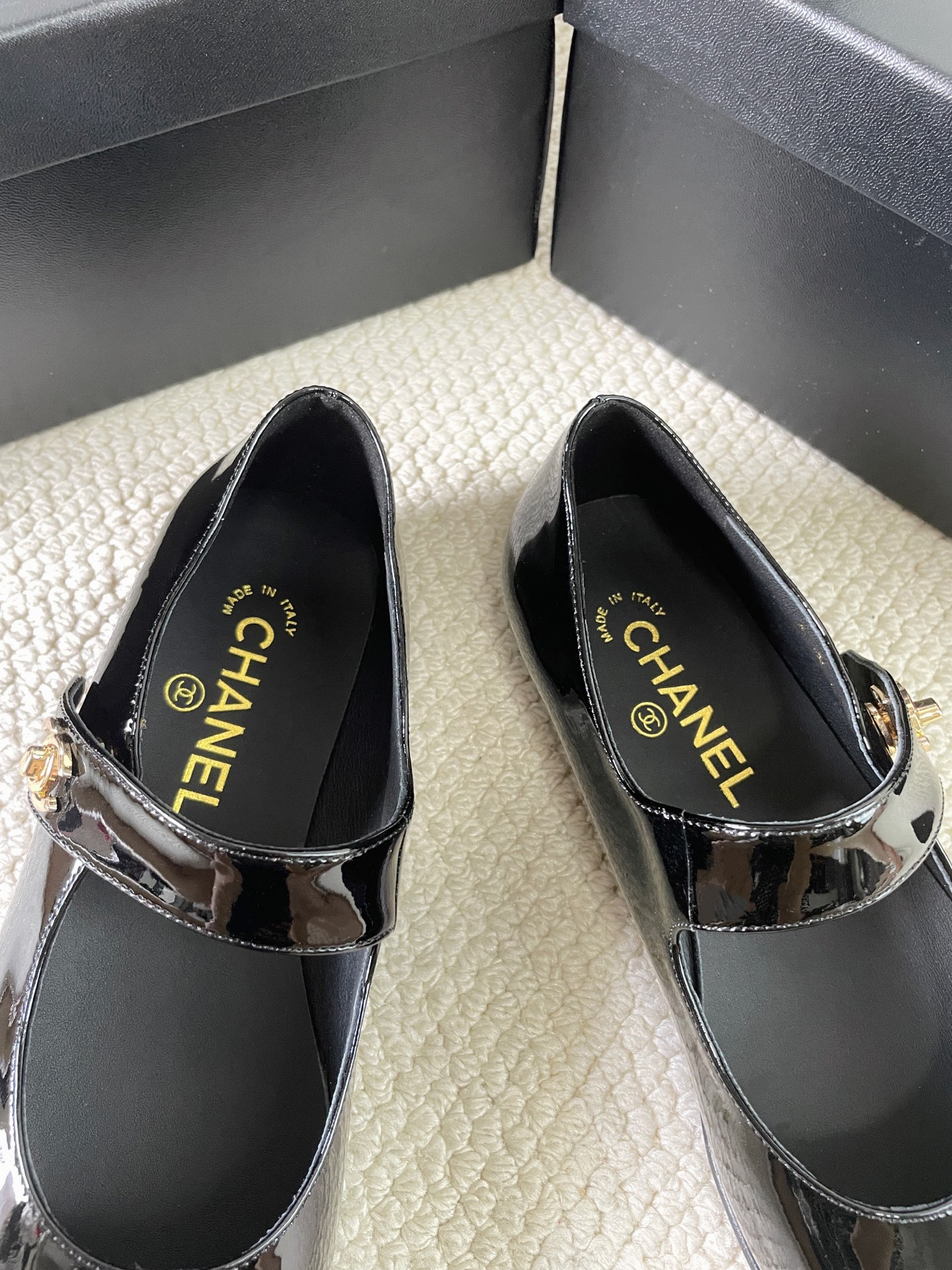 Chanel little Chanel Mary Jane single shoes