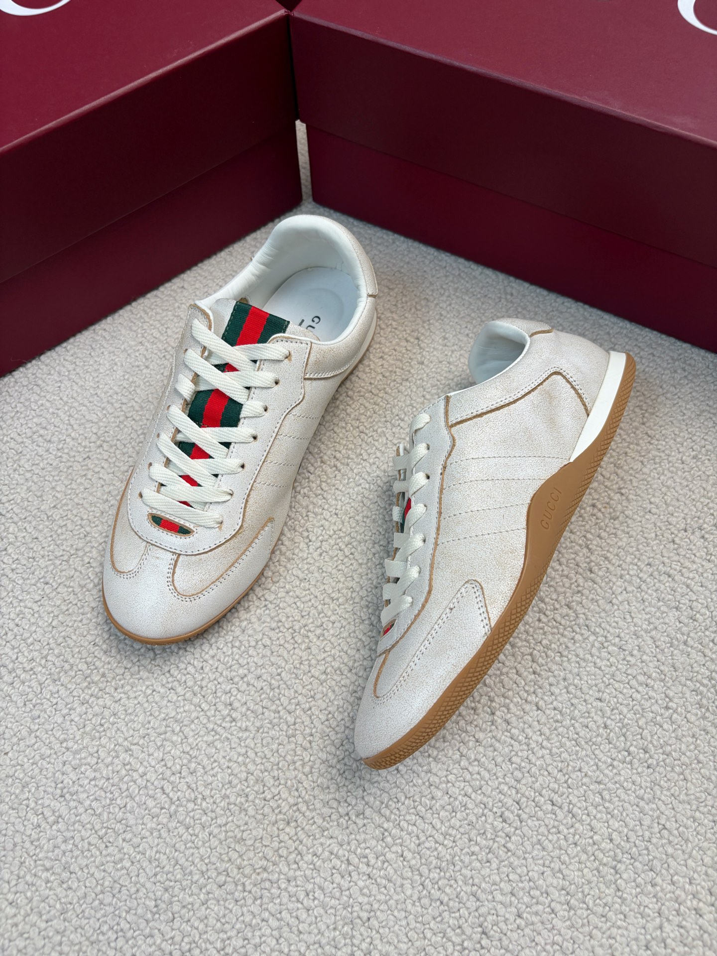 Gucci runway collection couple-style German training shoes
