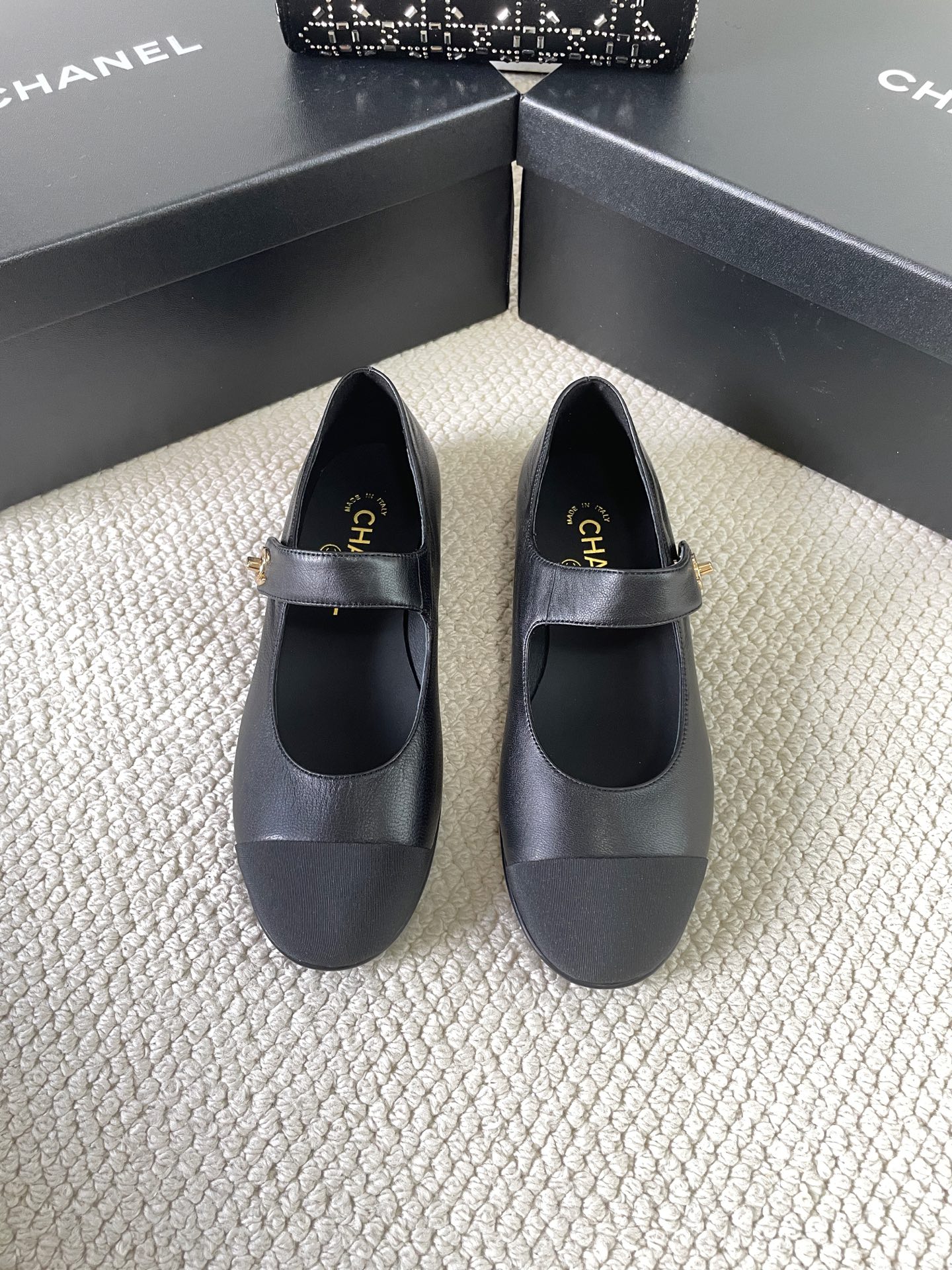 Chanel little Chanel Mary Jane single shoes
