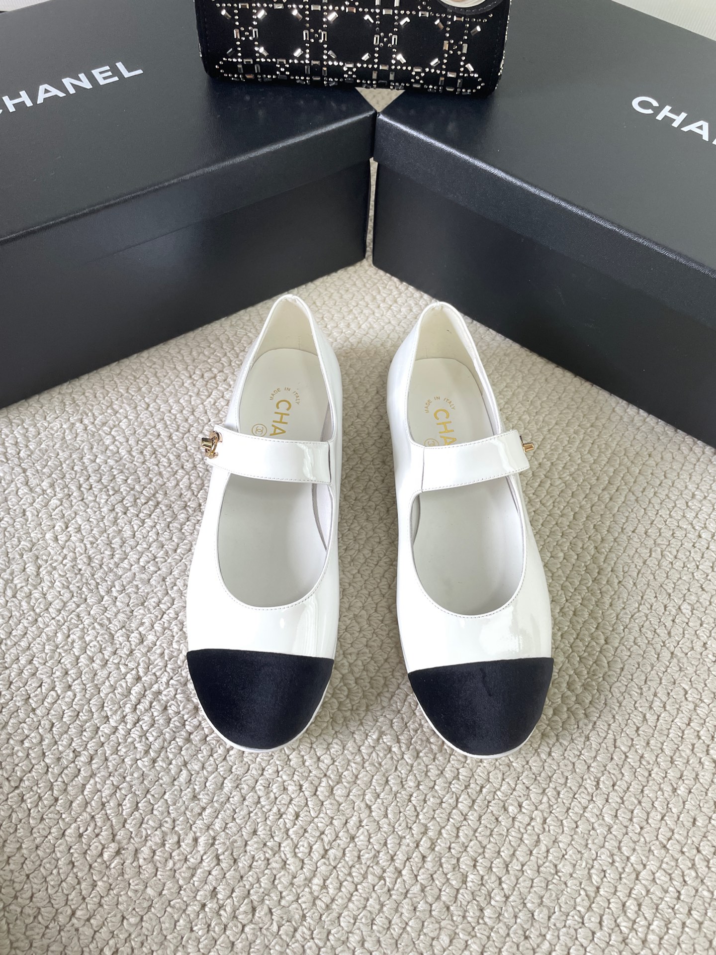 Chanel little Chanel Mary Jane single shoes
