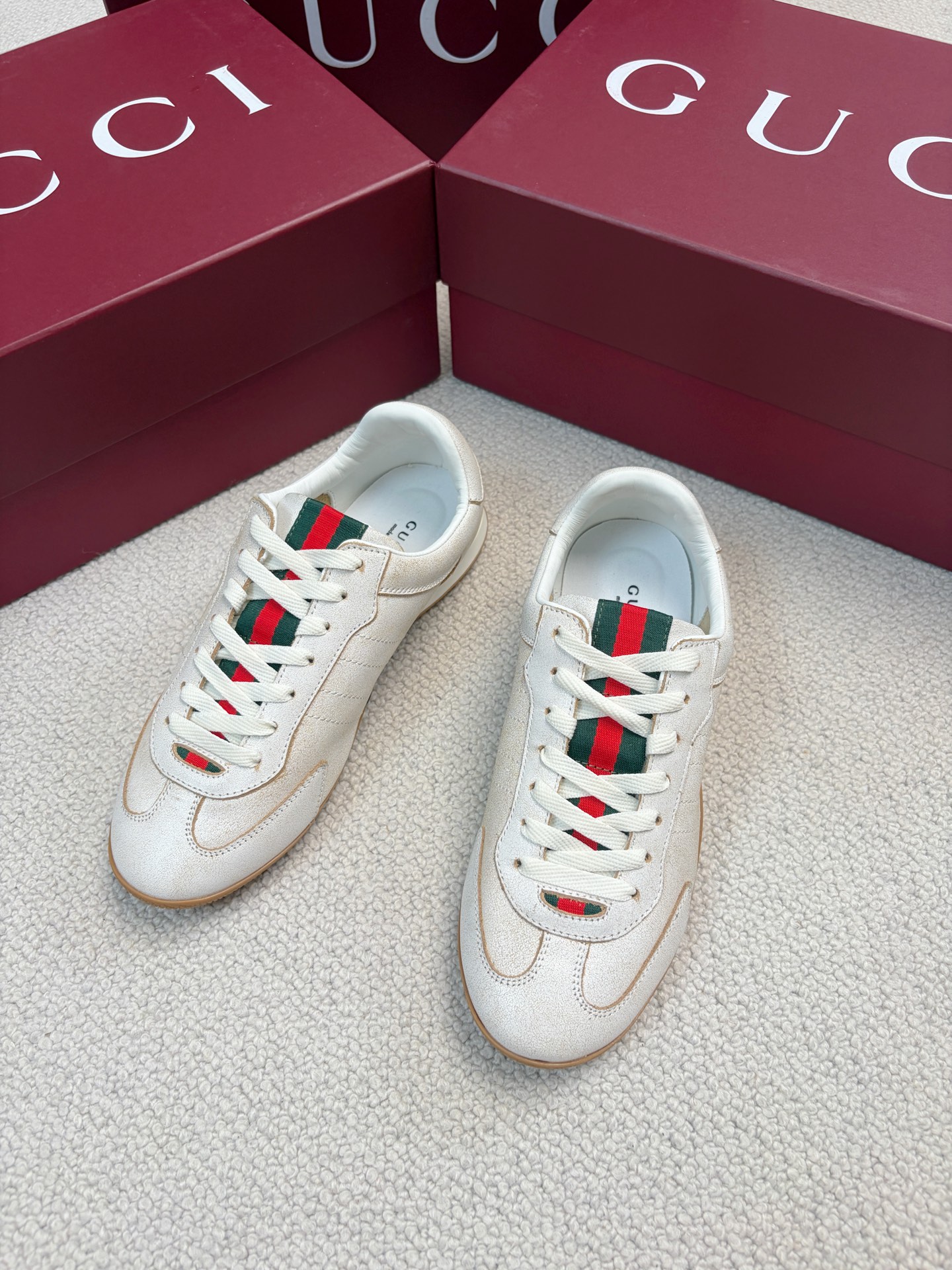 Gucci runway collection couple-style German training shoes
