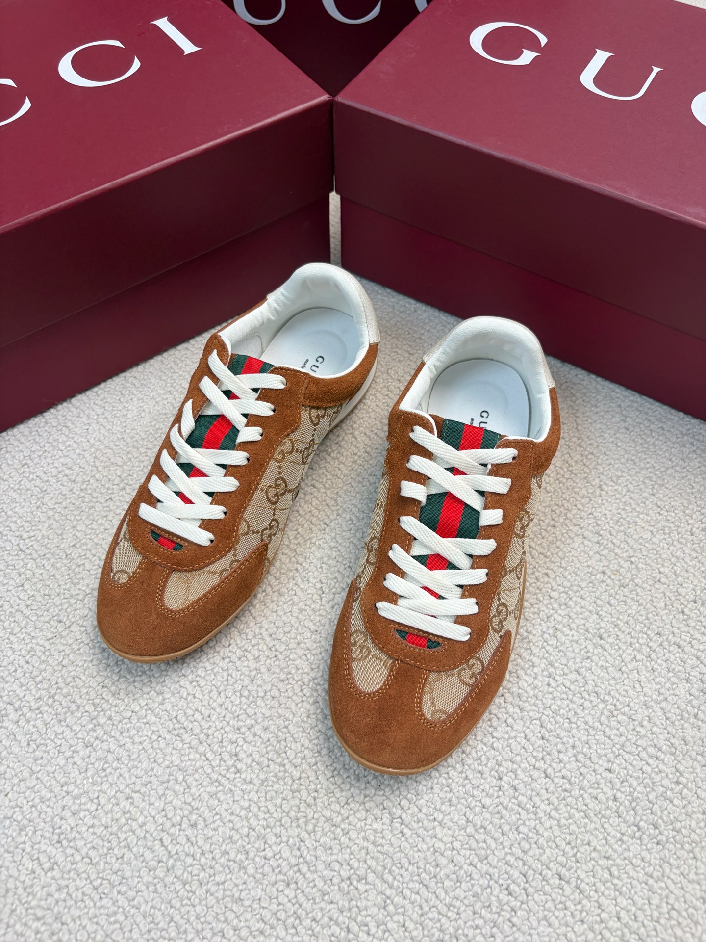 Gucci runway collection couple-style German training shoes