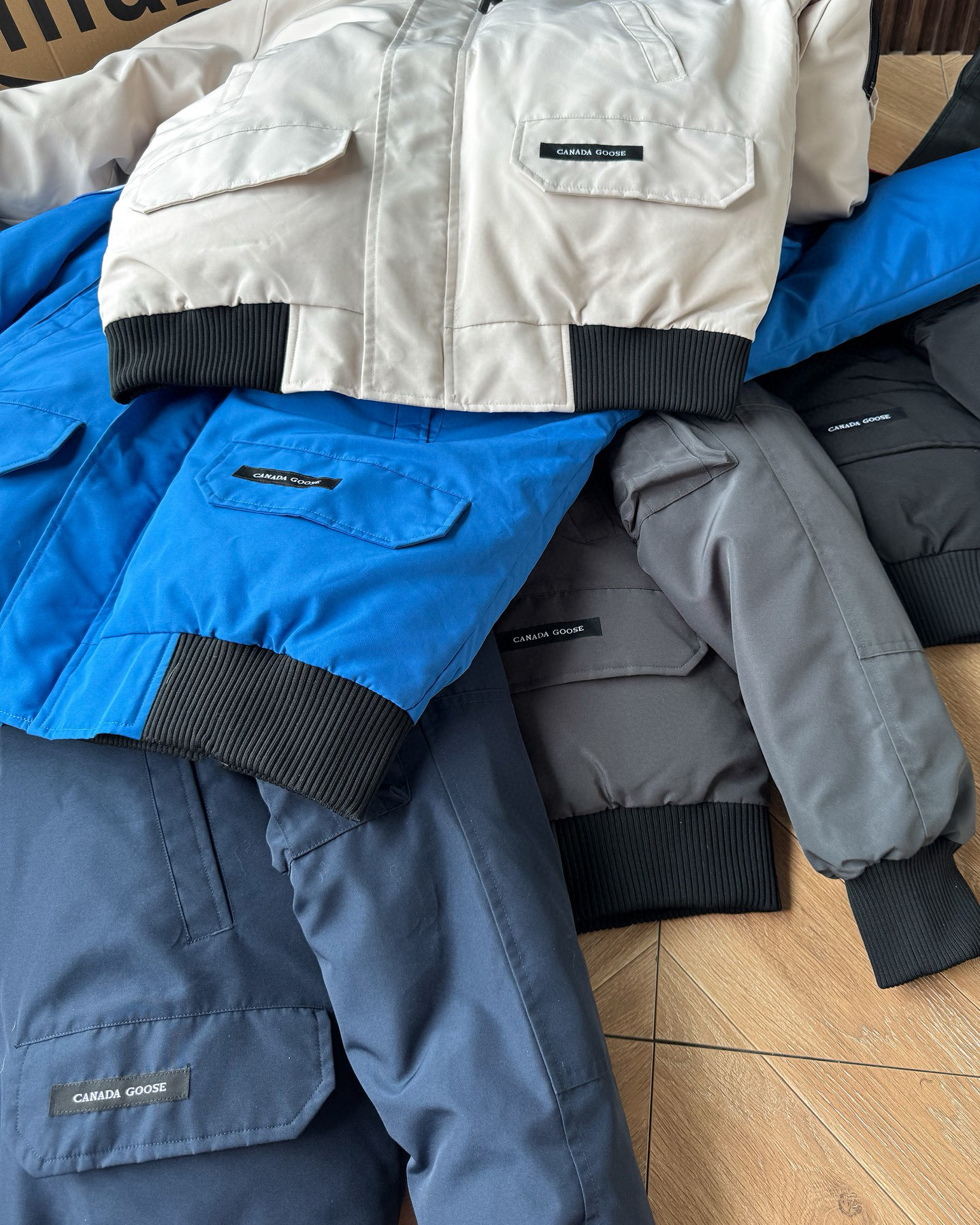 Canada Goose Flight Jacket Style 01 Down Jacket