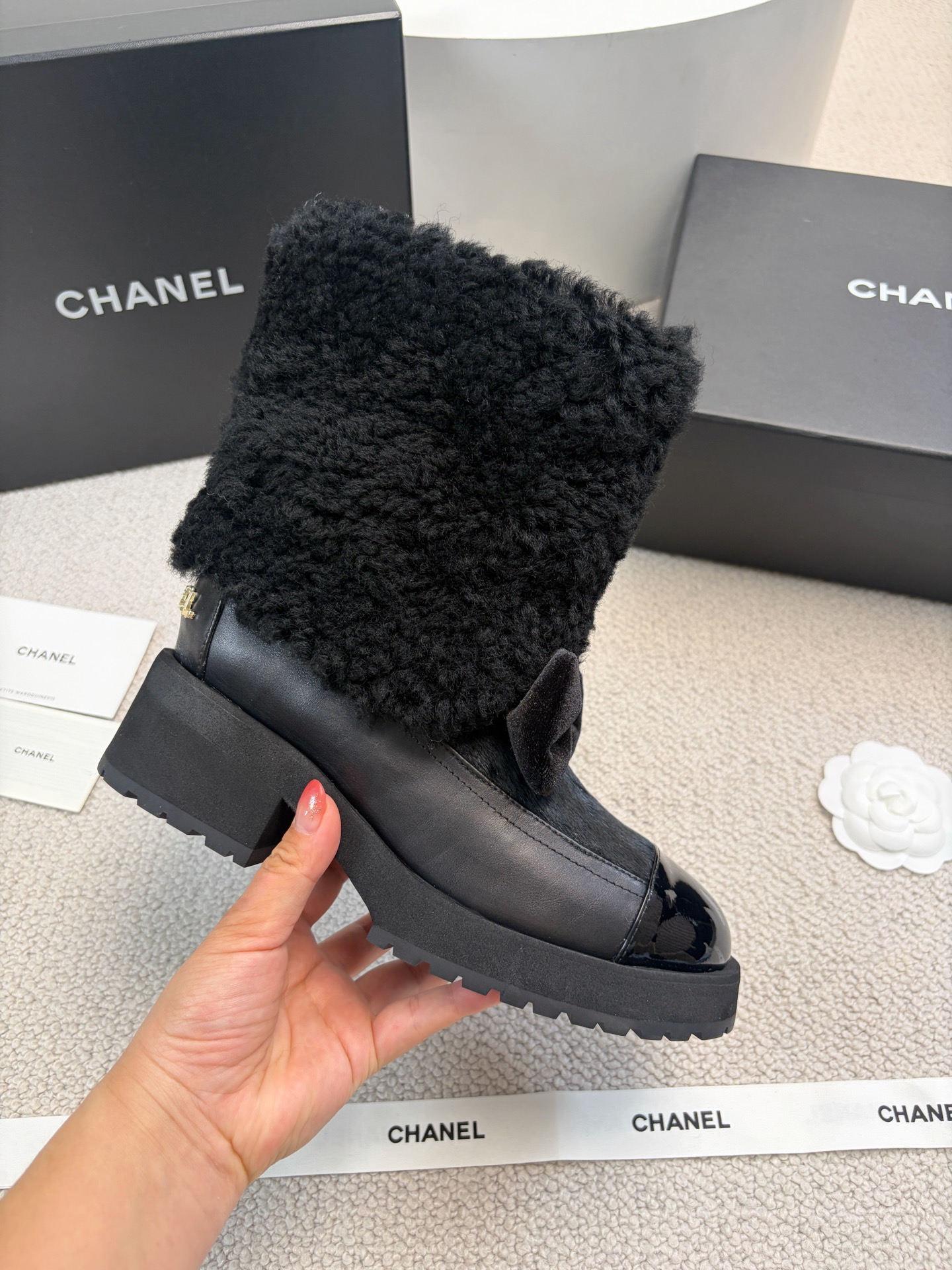 Chanel 2025 Spring/Summer New Style Ski Collection Mid-Calf Furry Shoes