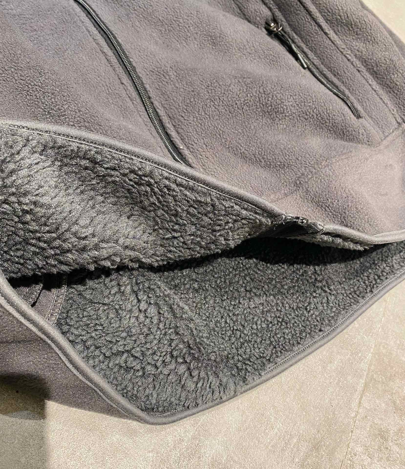 Carhartt  ​ Quilted Jacket