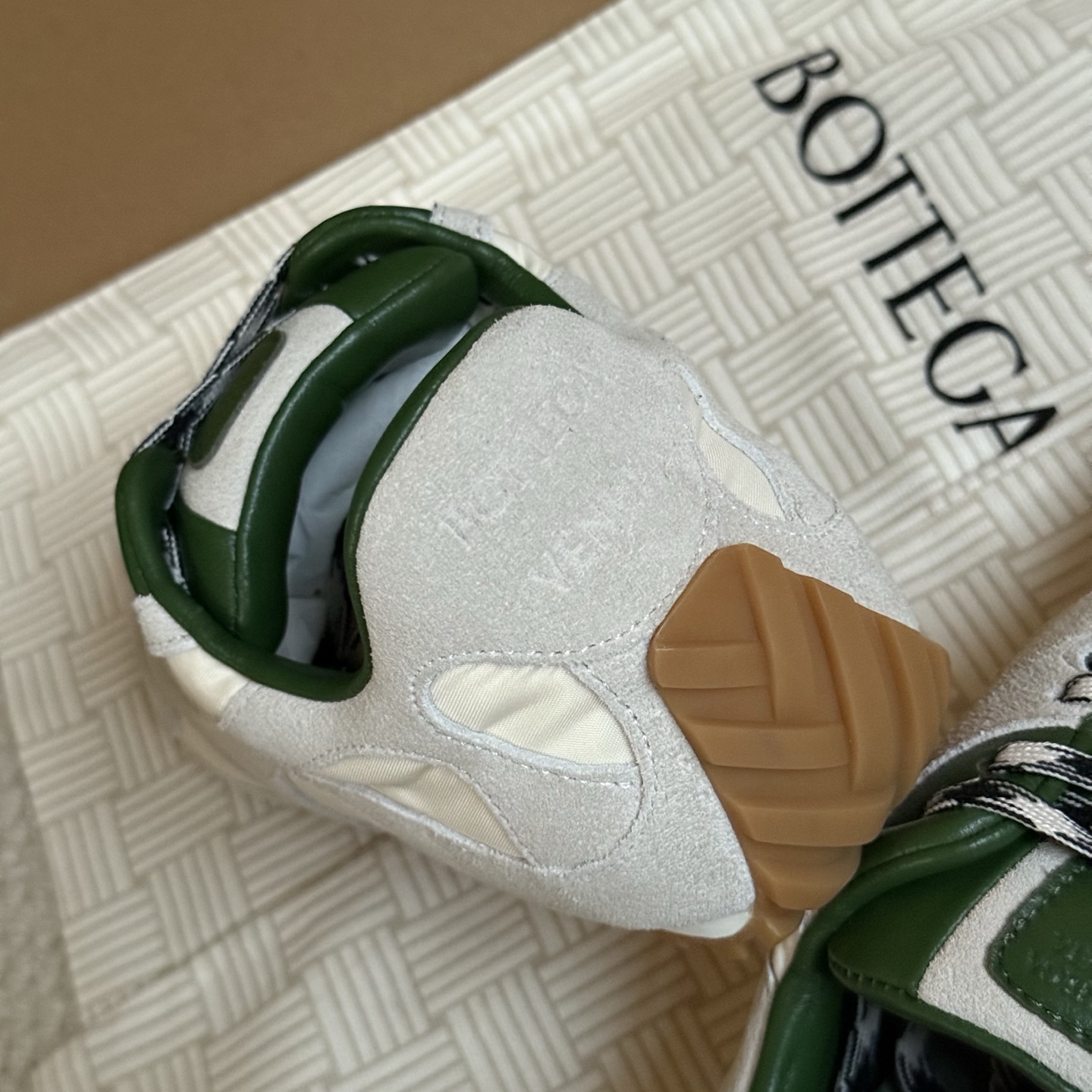 Bottega Veneta 2025 Spring/Summer New Style Aran De Training Shoes