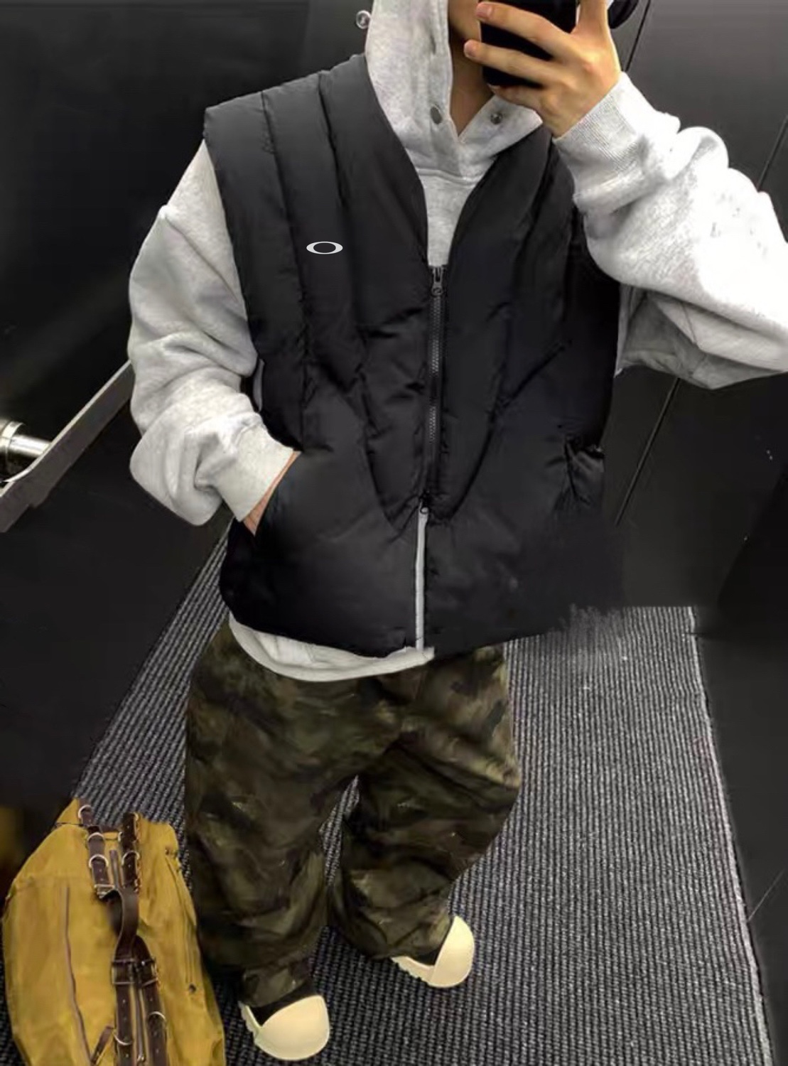 Oakley Latitude Flex Vest