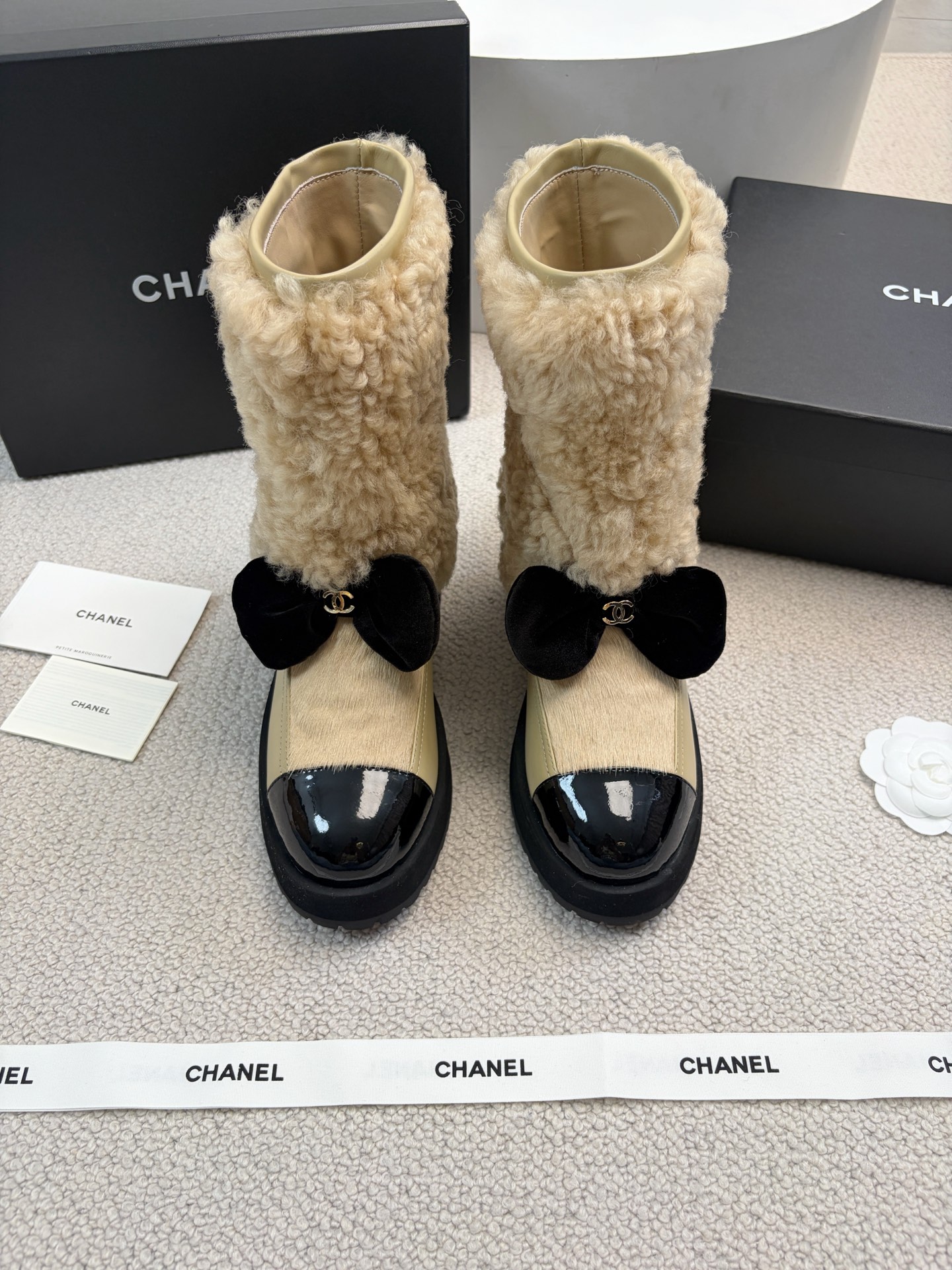 Chanel 2025 Spring/Summer New Style Ski Collection Mid-Calf Furry Shoes