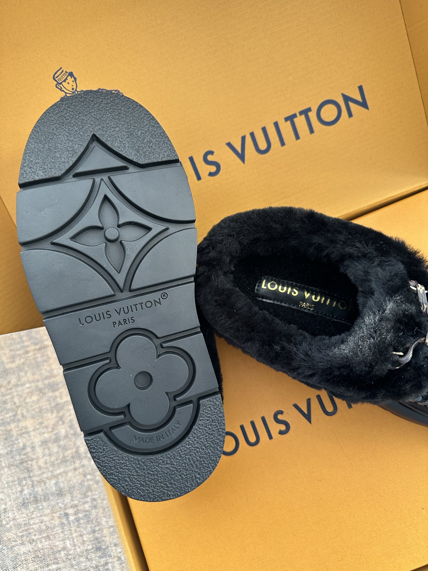 2025 New Style LV Monogram Plush Snow Boots!