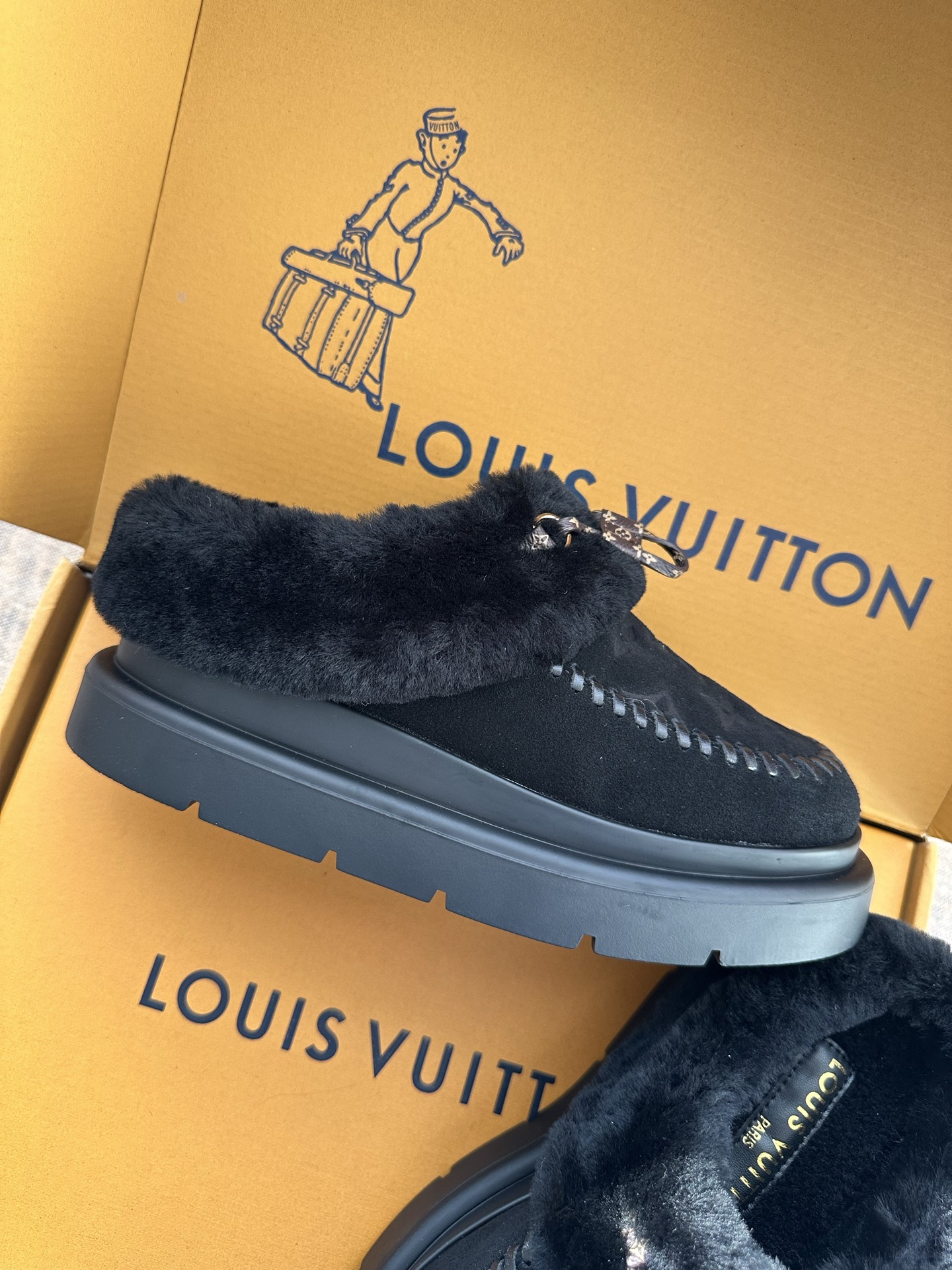 2025 New Style LV Monogram Plush Snow Boots!