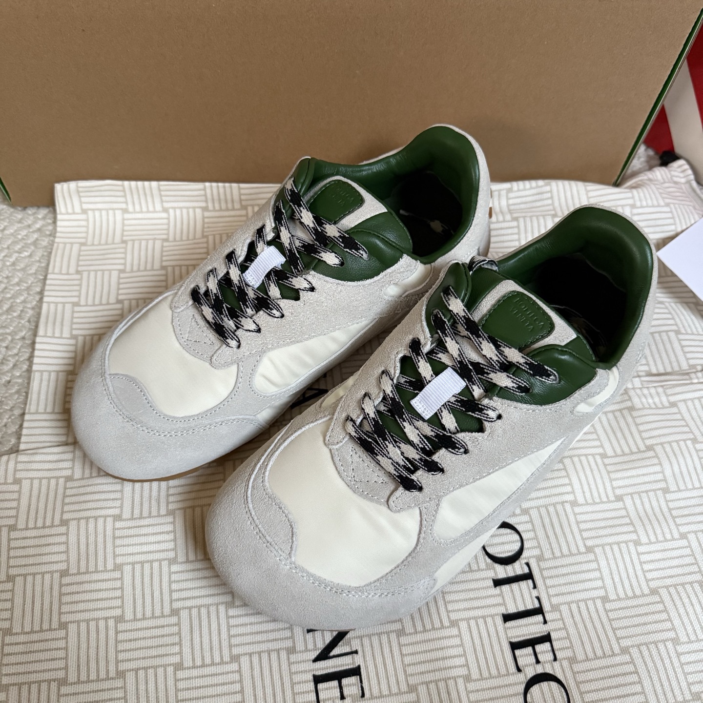 Bottega Veneta 2025 Spring/Summer New Style Aran De Training Shoes