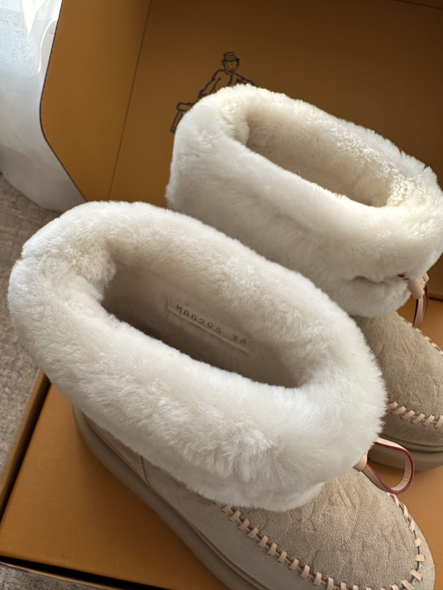 2025 New Style LV Monogram Plush Snow Boots!