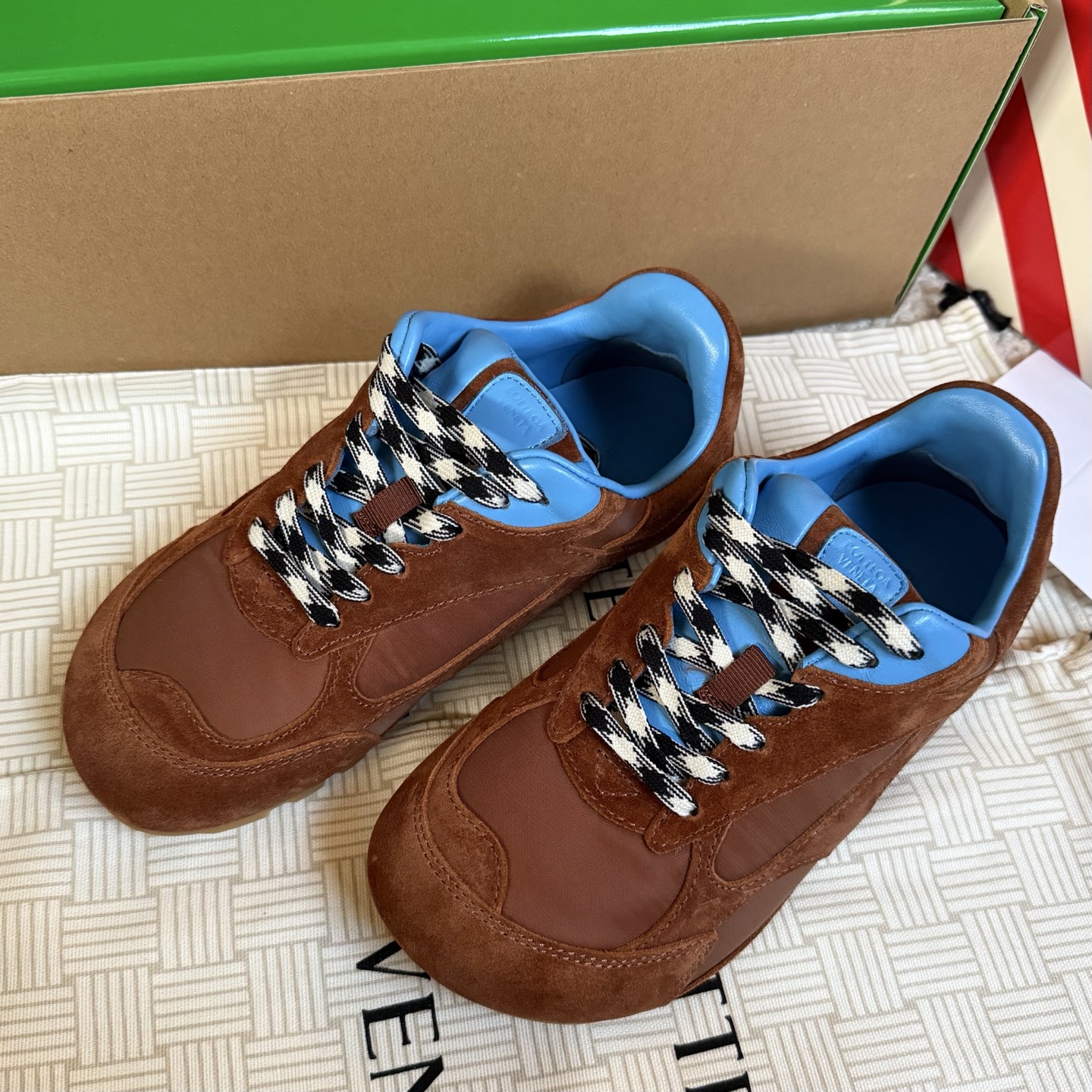 Bottega Veneta 2025 Spring/Summer New Style Aran De Training Shoes