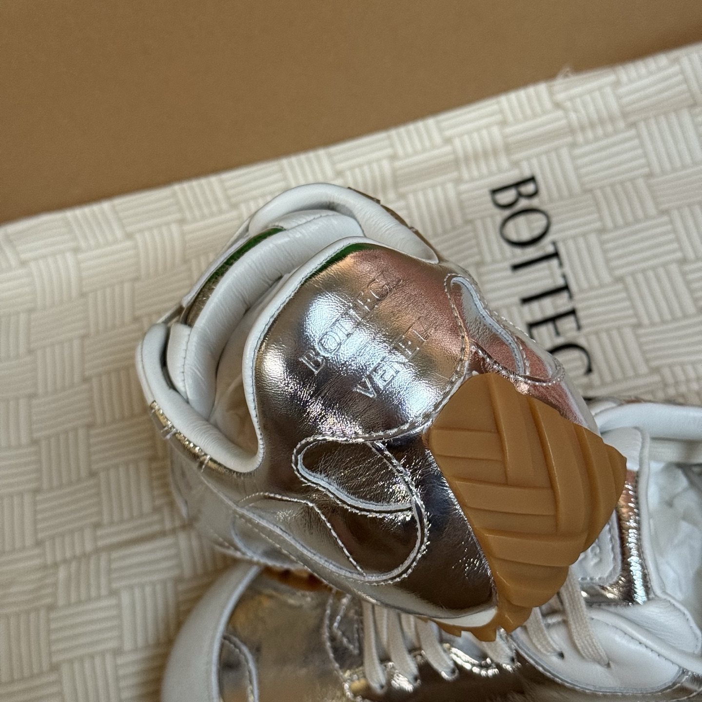 Bottega Veneta 2025 Spring/Summer New Style Aran De Training Shoes