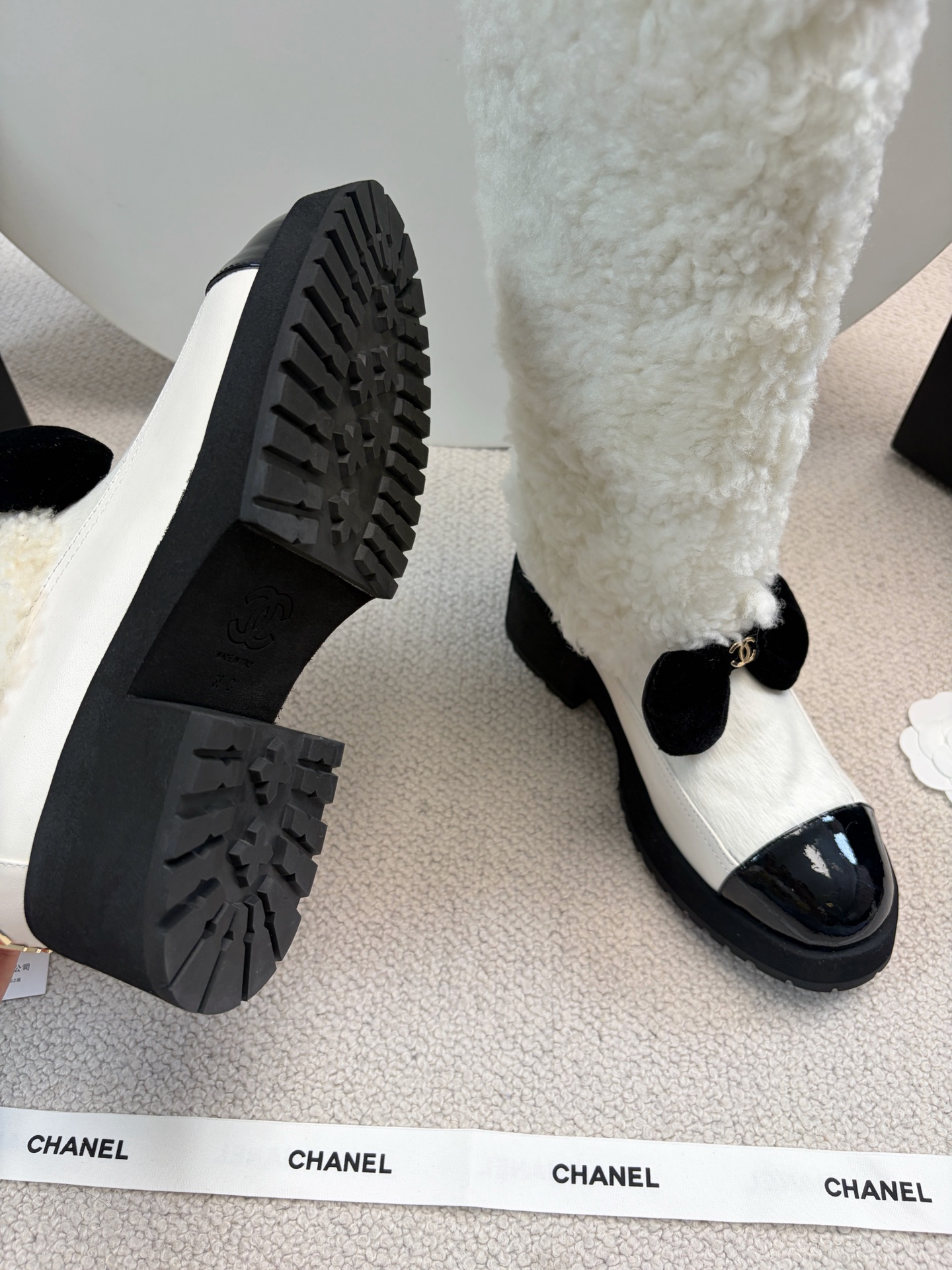 Chanel 2025 Spring/Summer Autumn-Winter Ski Collection Long Boot Furry Shoes