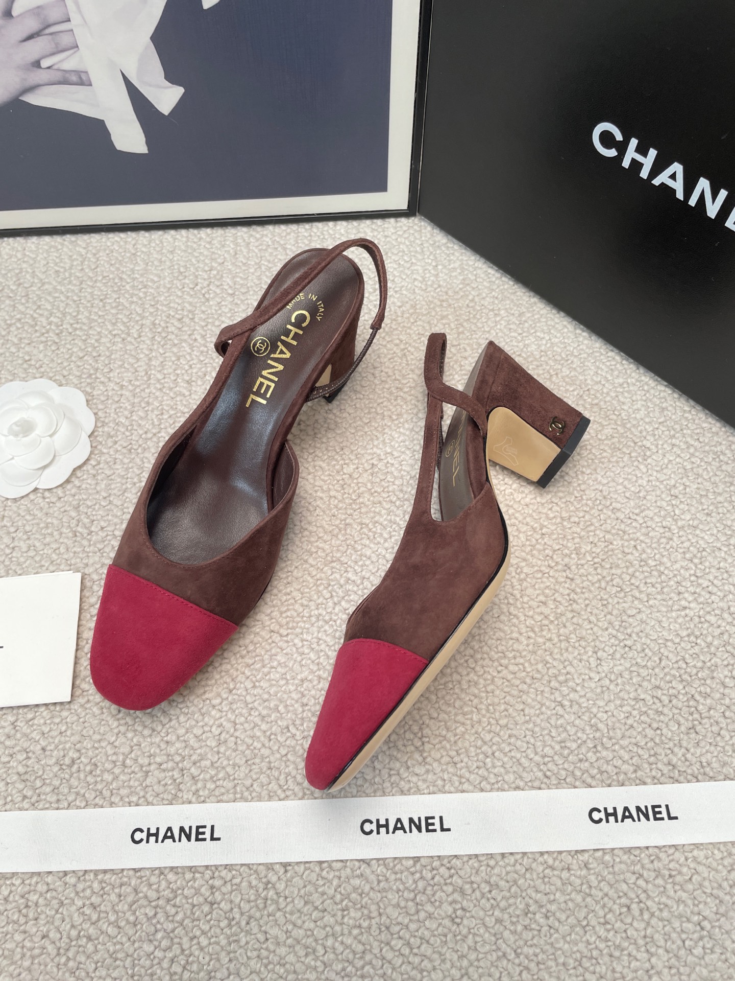 CHANEL Glue-Set Open-Back Sandals Flat / Chunky Heel
