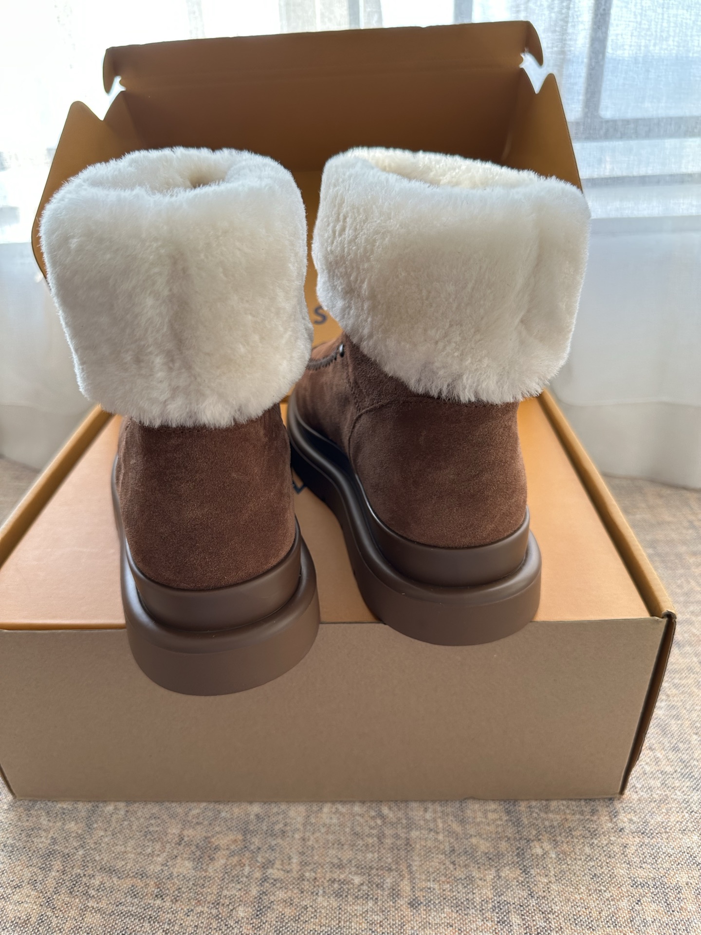 2025 New Style LV Monogram Plush Snow Boots!
