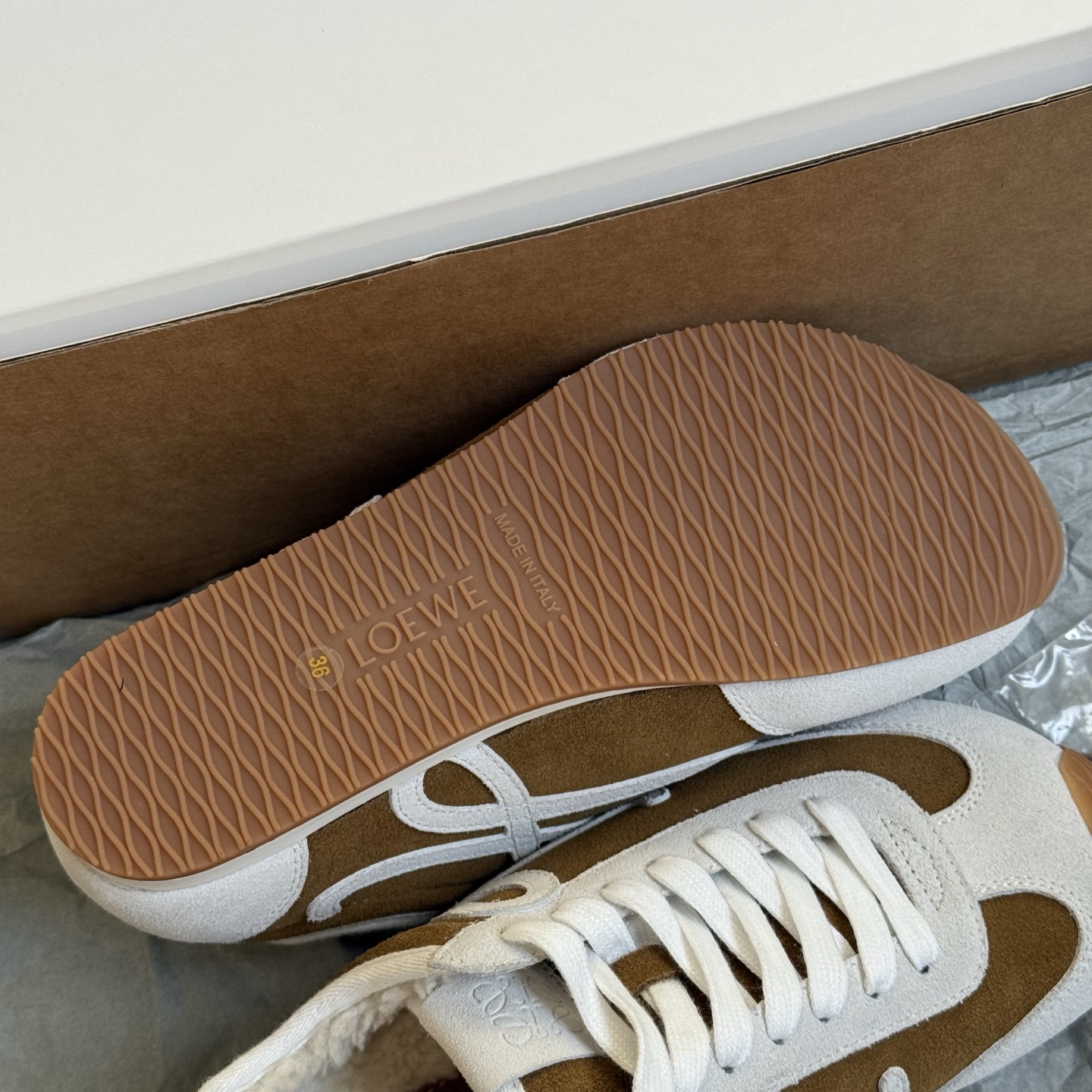 LOEWE Ballet Runner 2.0 Asymmetric Casual Shoes