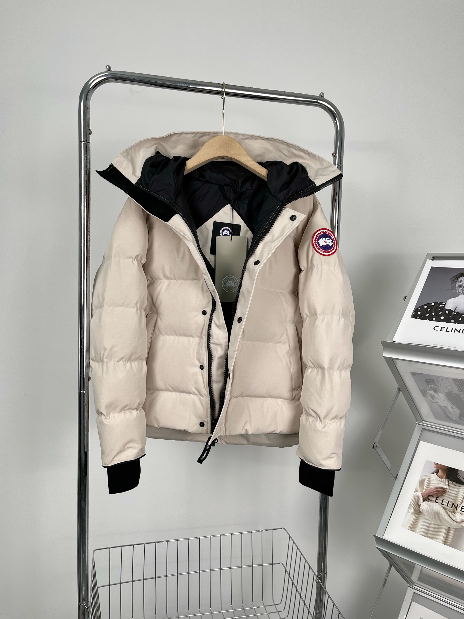 Canada Goose Style 17 Down Jacket