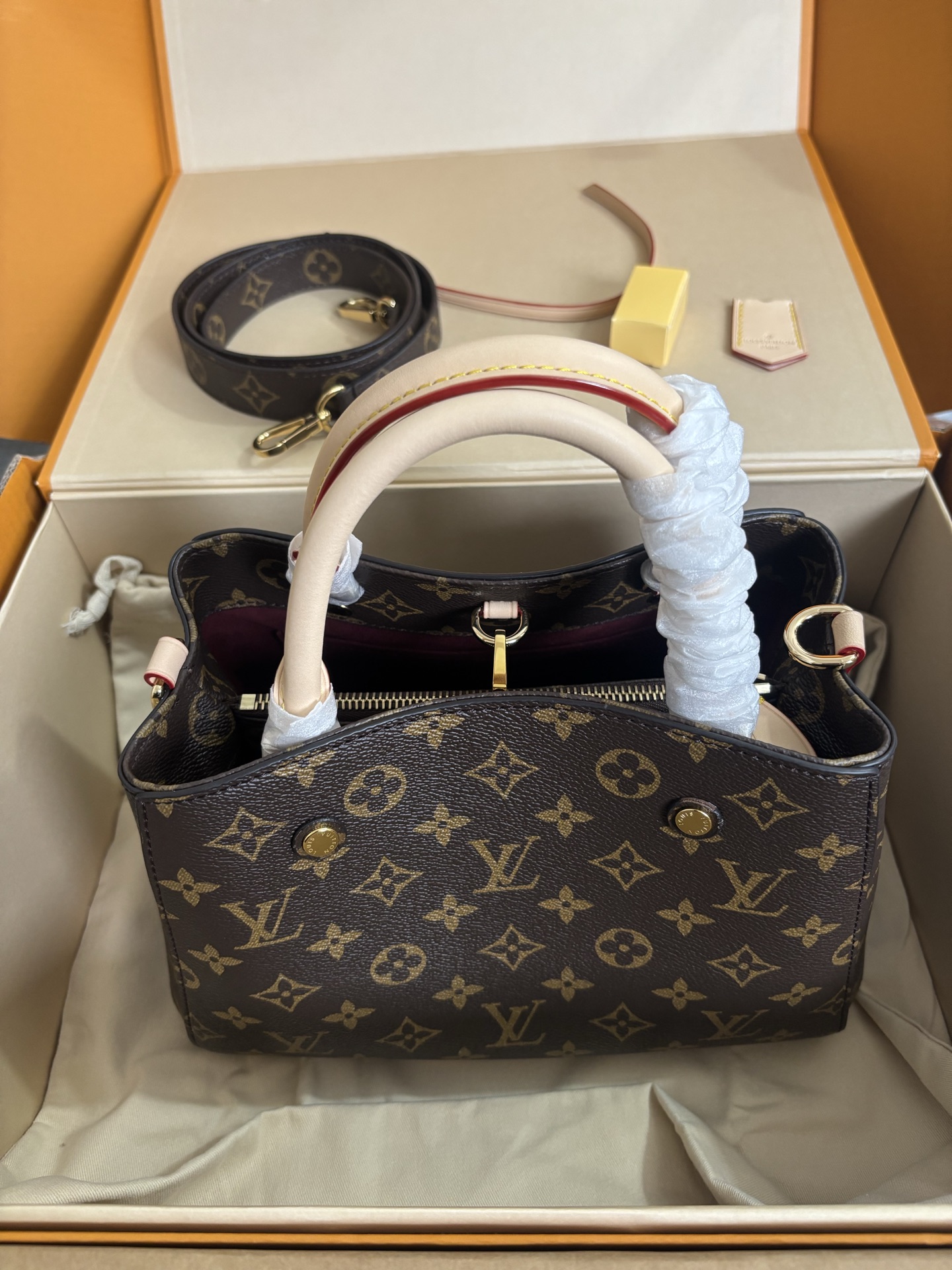 Louis Vuitton Montaigne BB