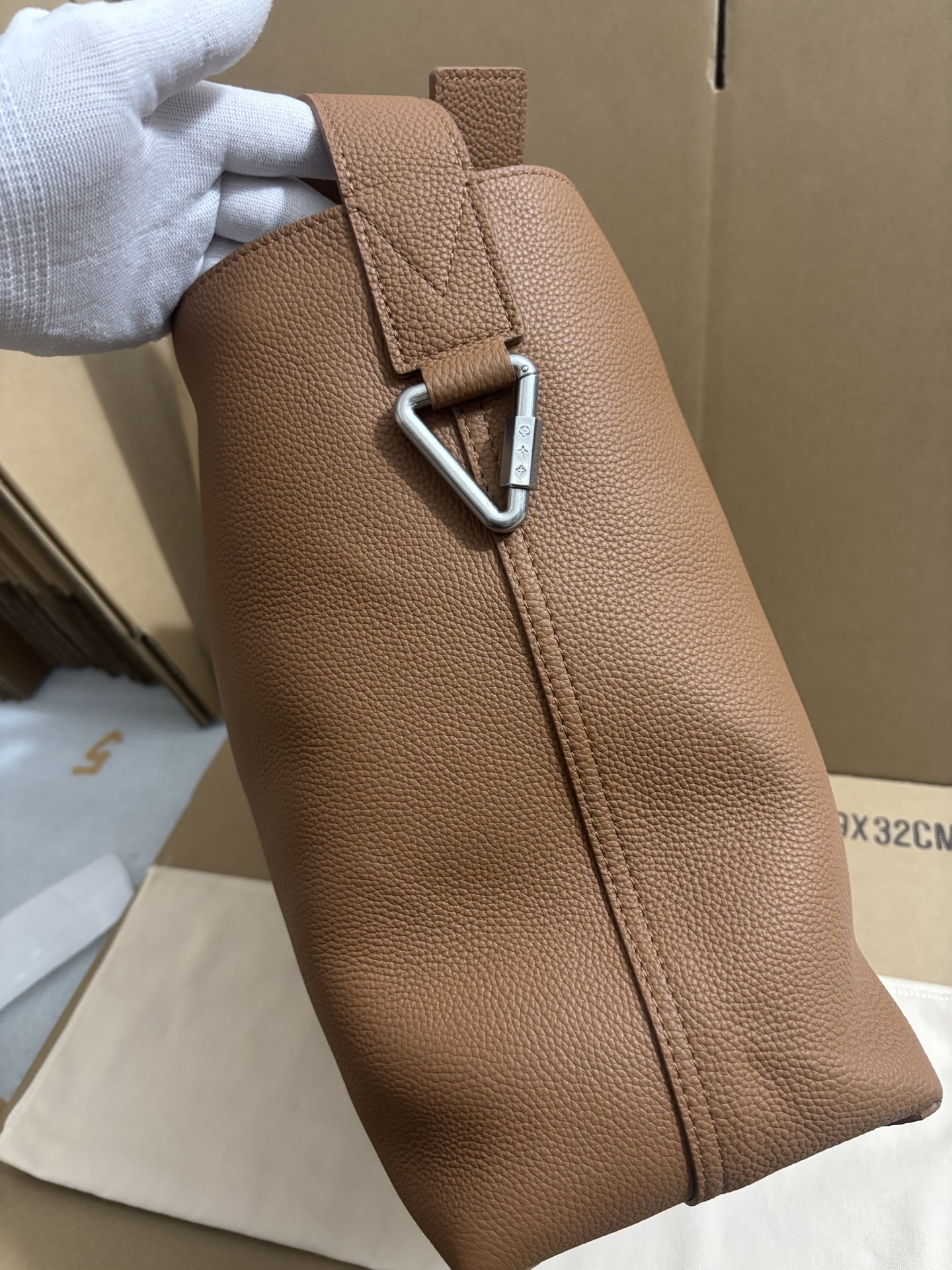 Louis Vuitton Three-Tone Verso Hobo Handbag