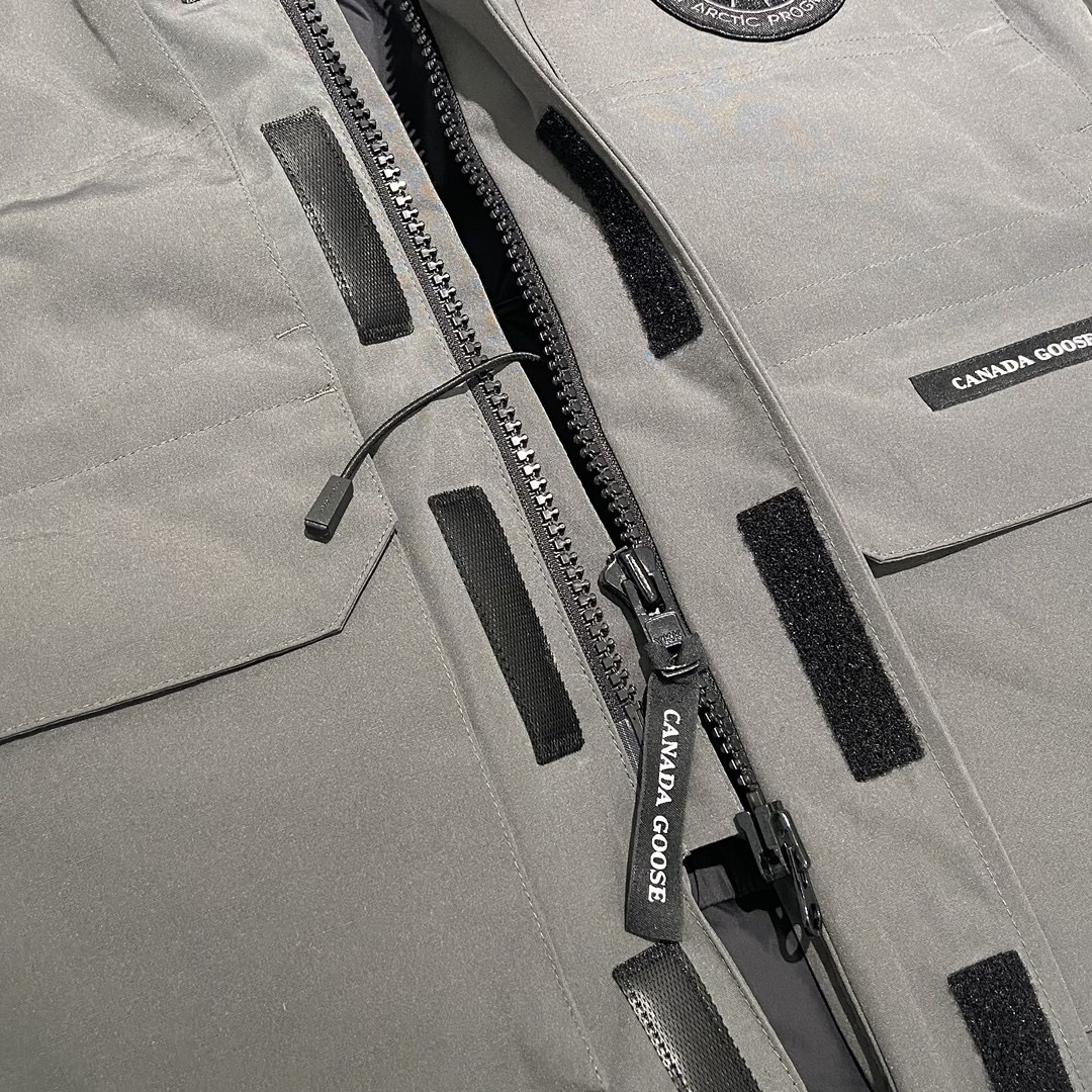 Canada Goose Expedition Parka  Style 08