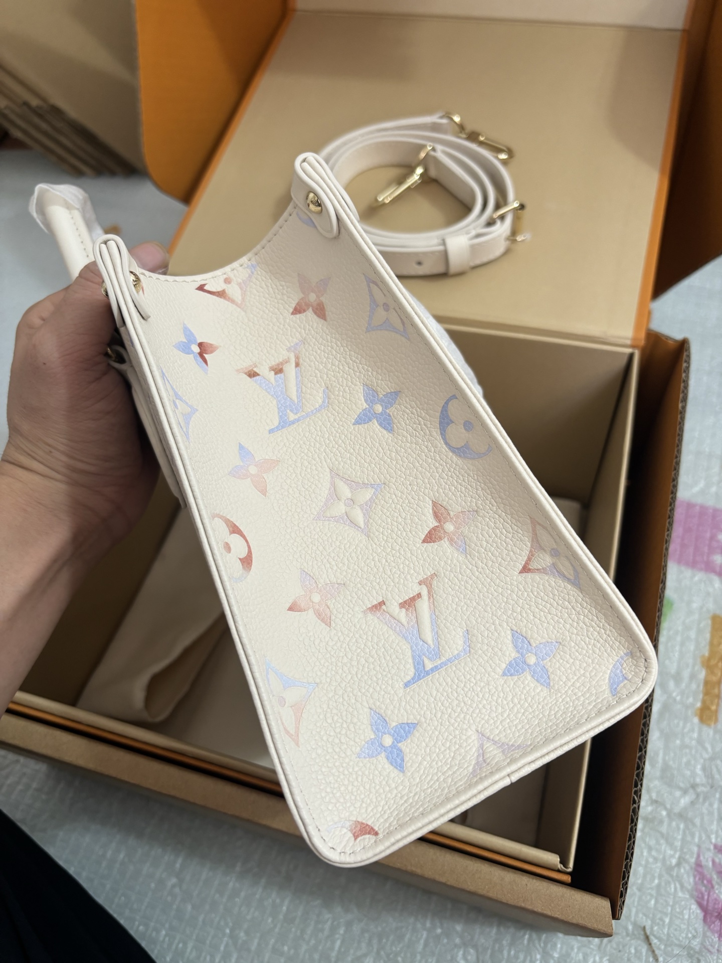 Louis Vuitton Onthego Small Handbag