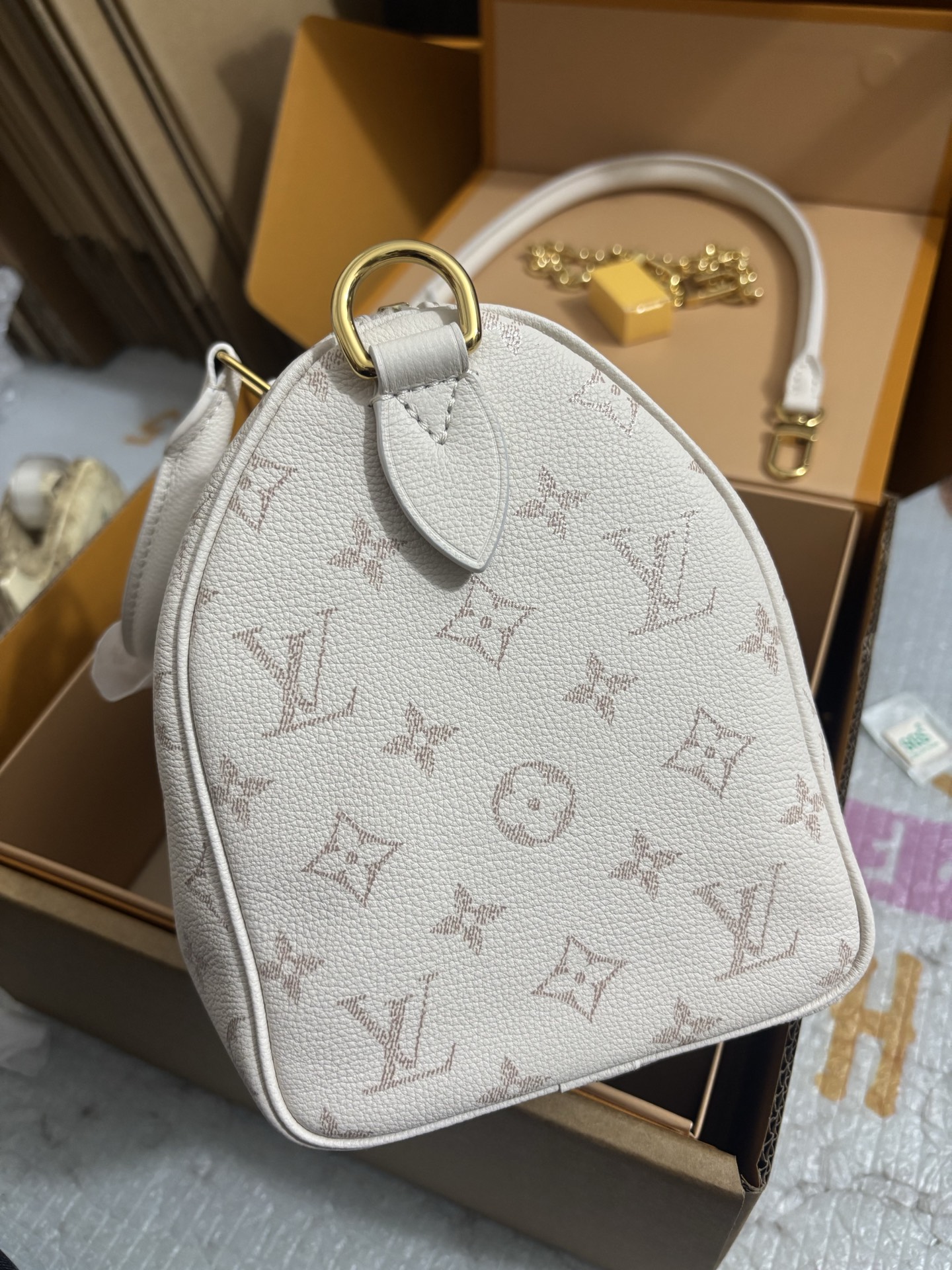 Louis Vuitton Speedy Bandoulière 25 Handbag