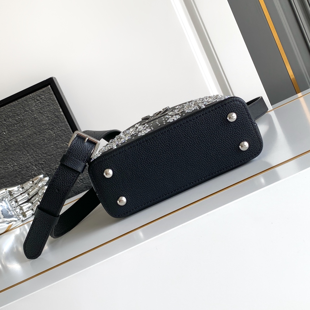 LV New Snow White Bag