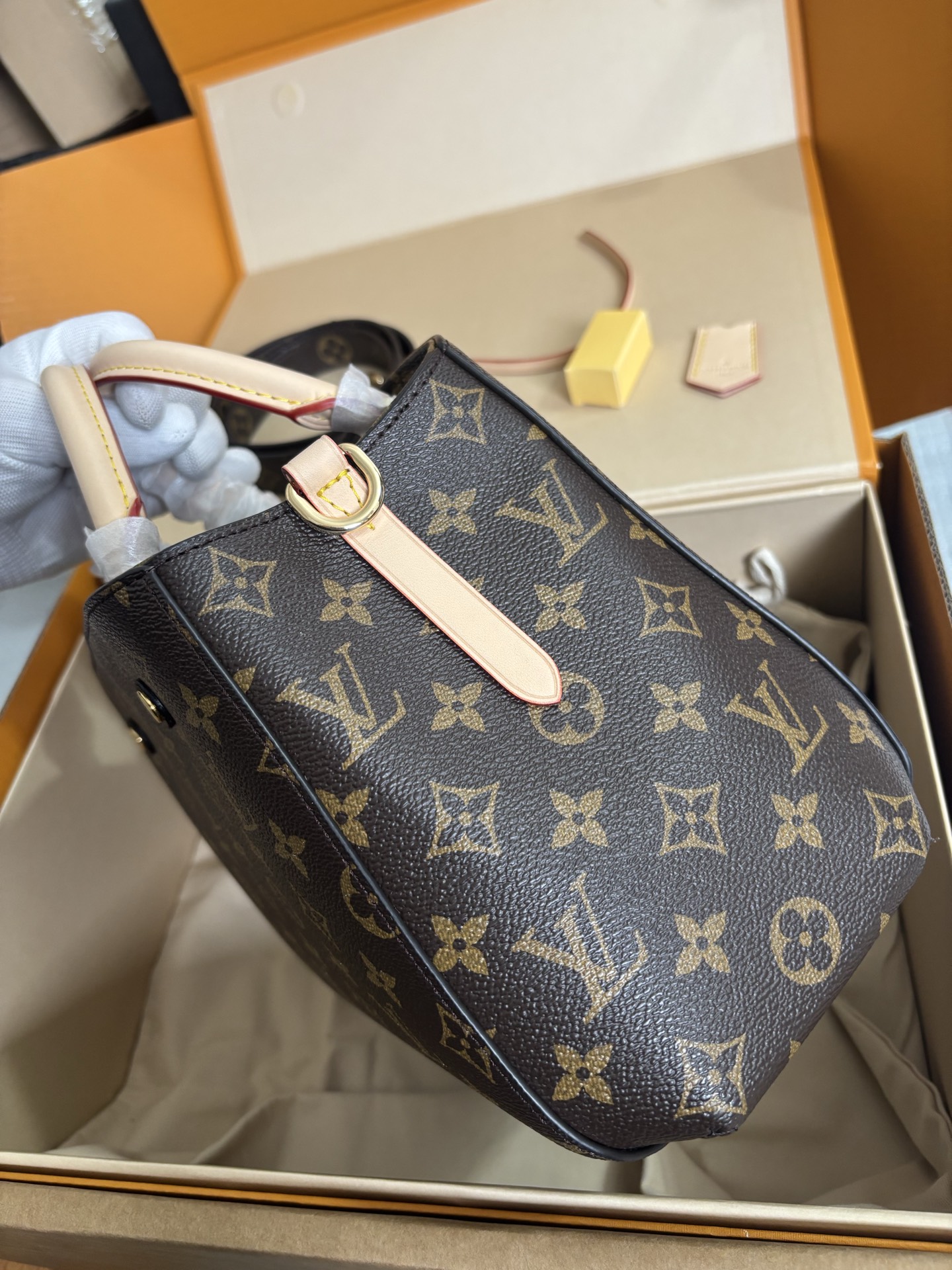 Louis Vuitton Montaigne BB